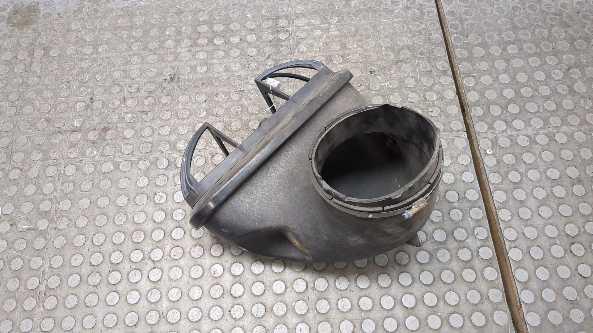 Воздухозаборник (внутри)