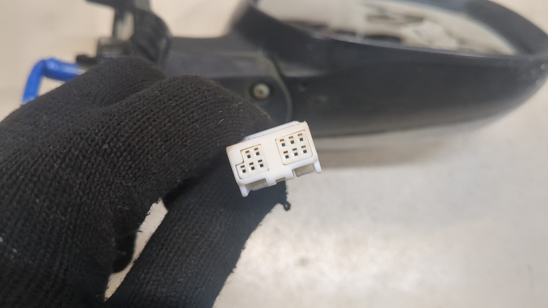 Зеркало правое электрическое