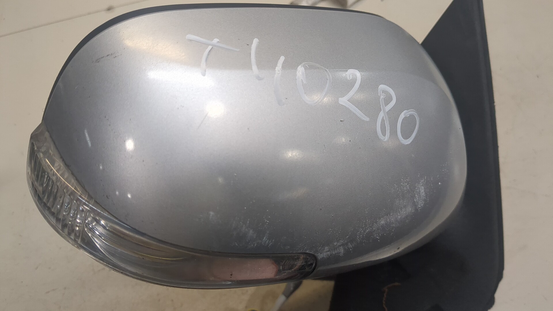 Зеркало правое электрическое