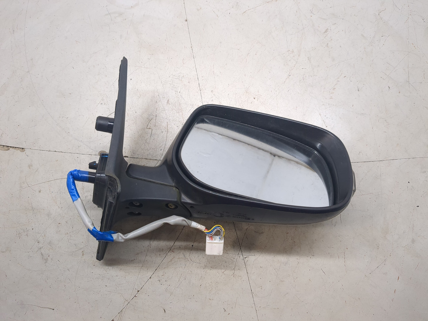 Зеркало правое электрическое