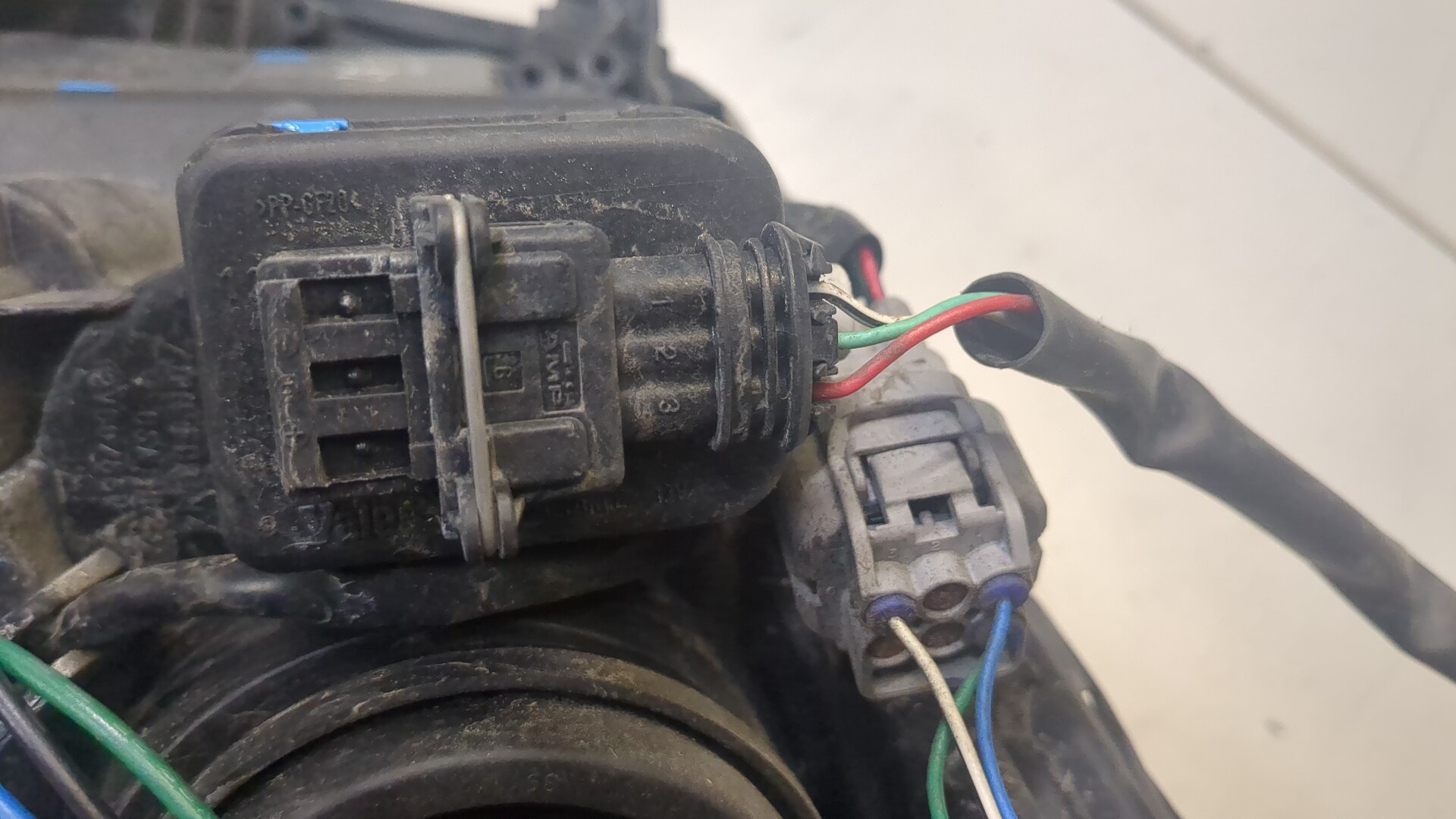 Фара правая