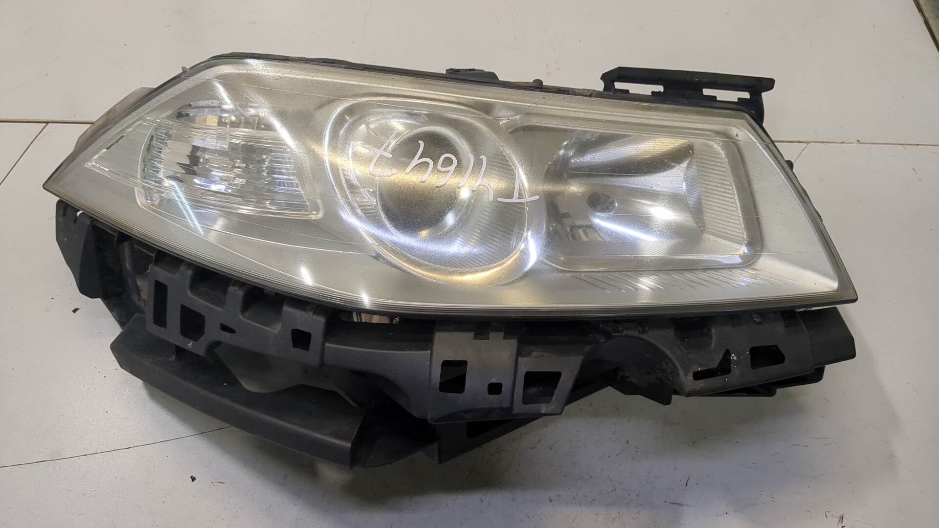 Фара(передняя)RenaultMegane22002-2009,артикул9022949