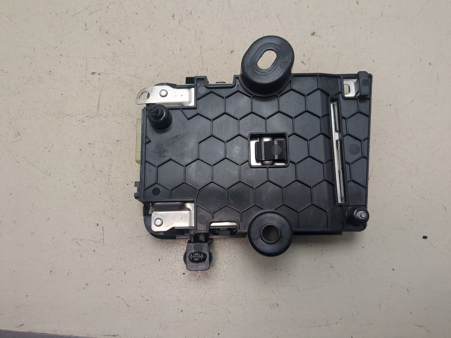 Преобразователь напряжения (адаптер)