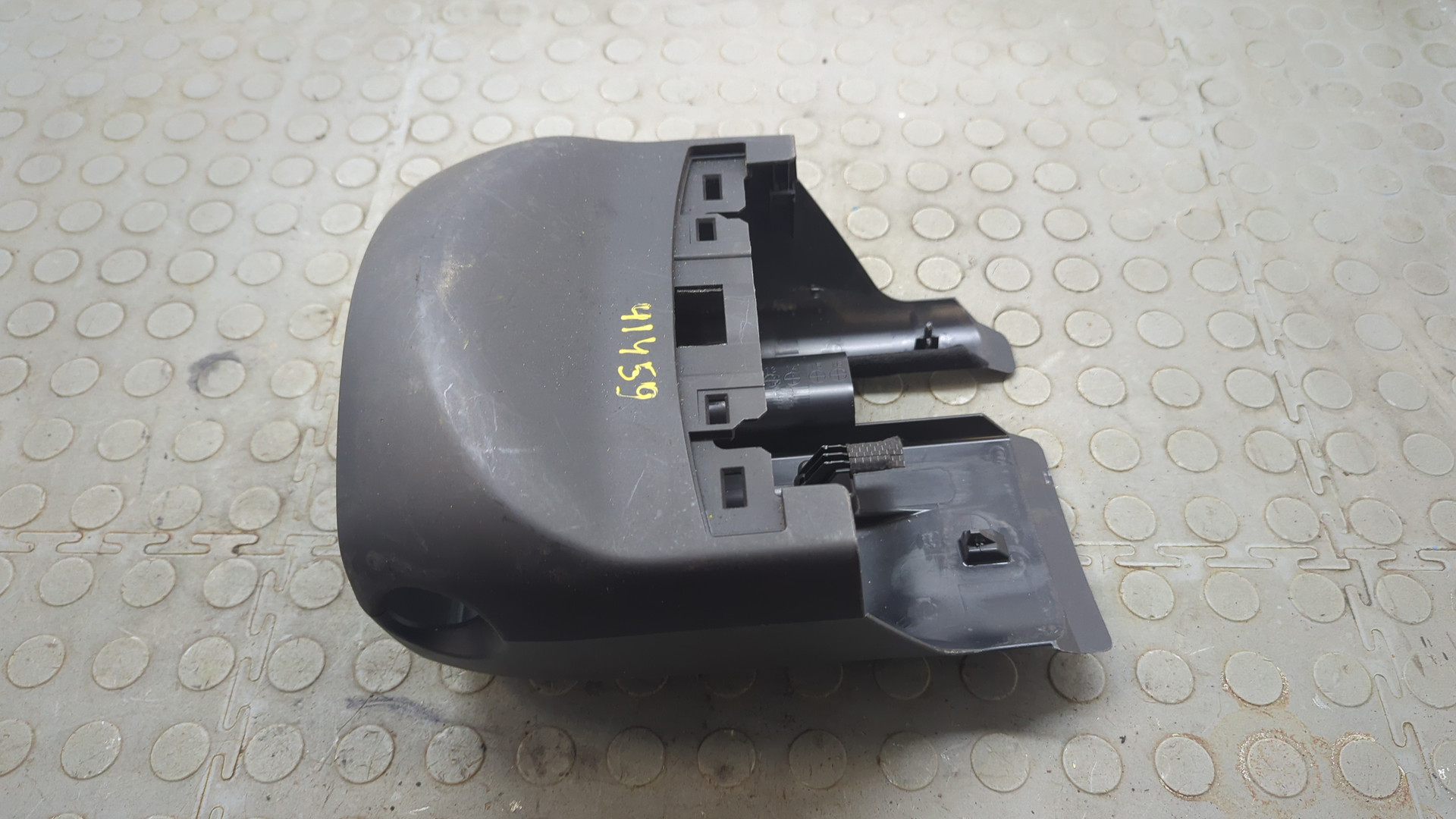 Кожух рулевой колонки