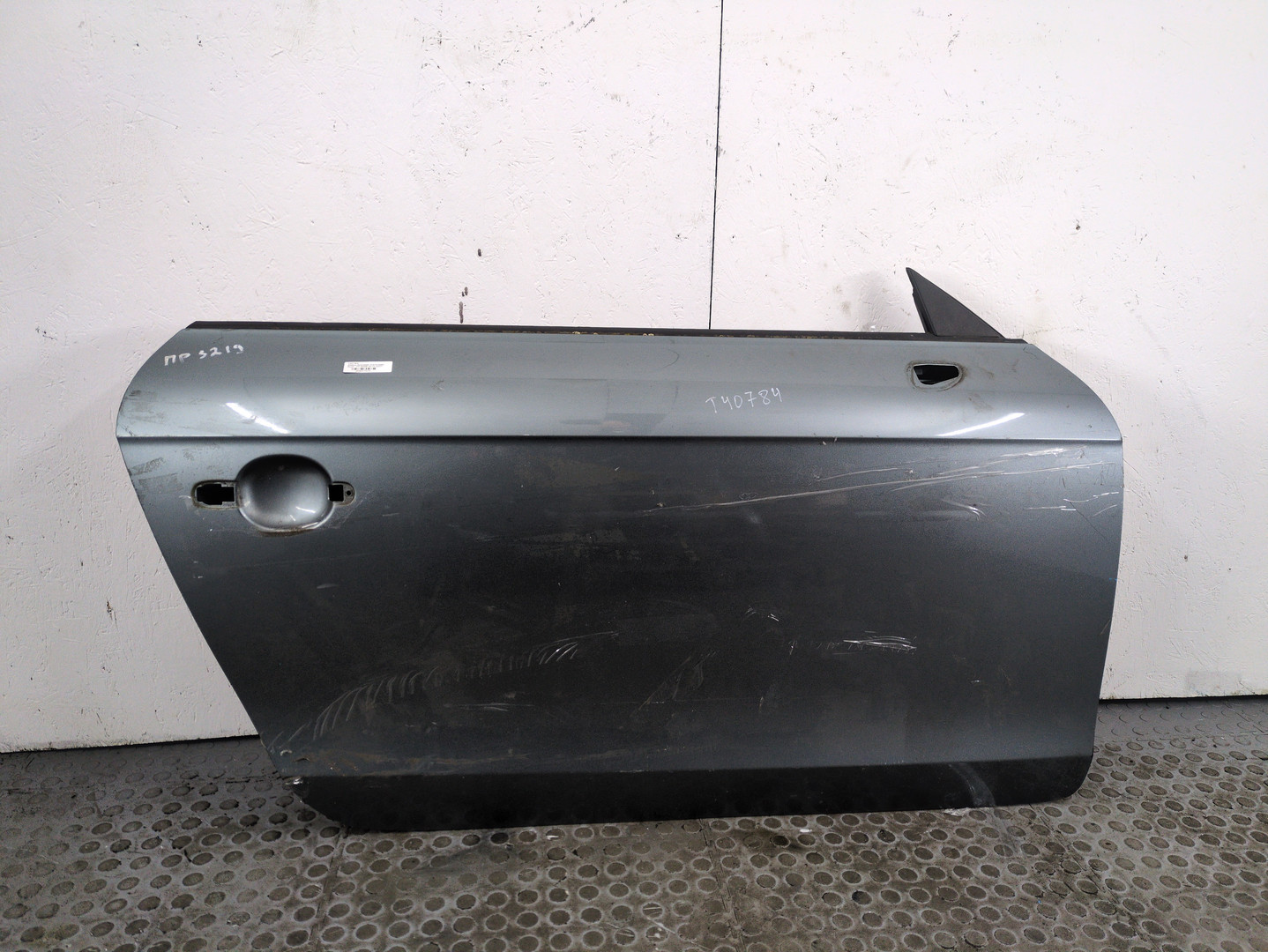 Дверь передняя правая