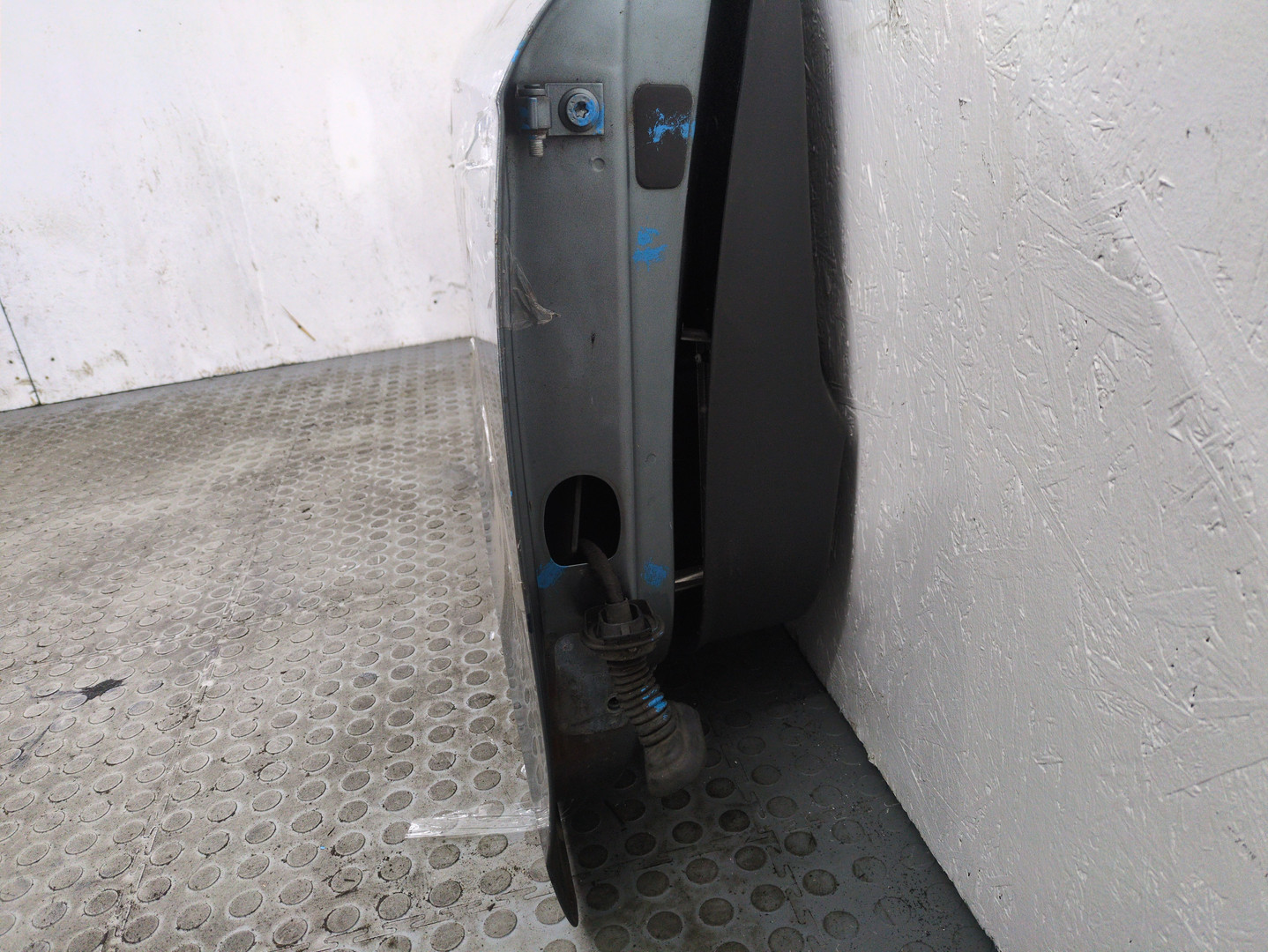 Дверь передняя правая