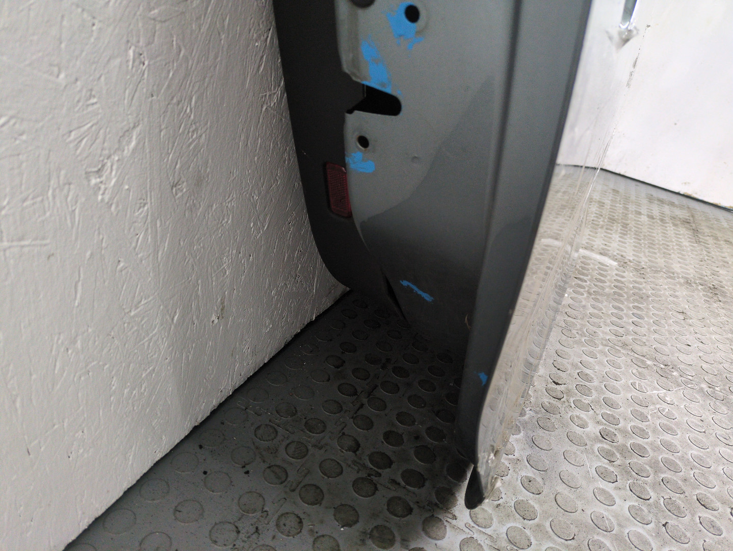 Дверь передняя правая