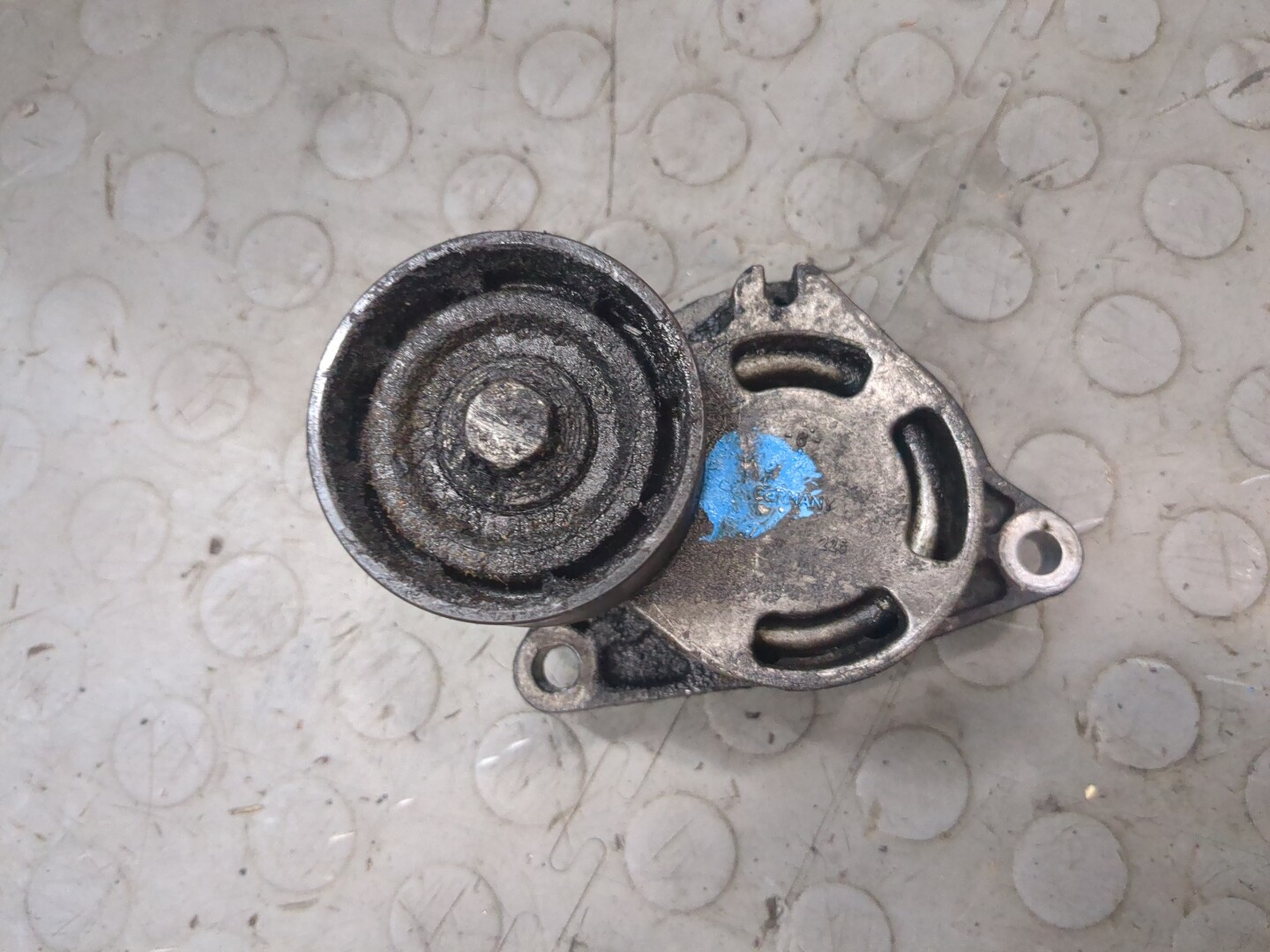 Натяжитель ремня