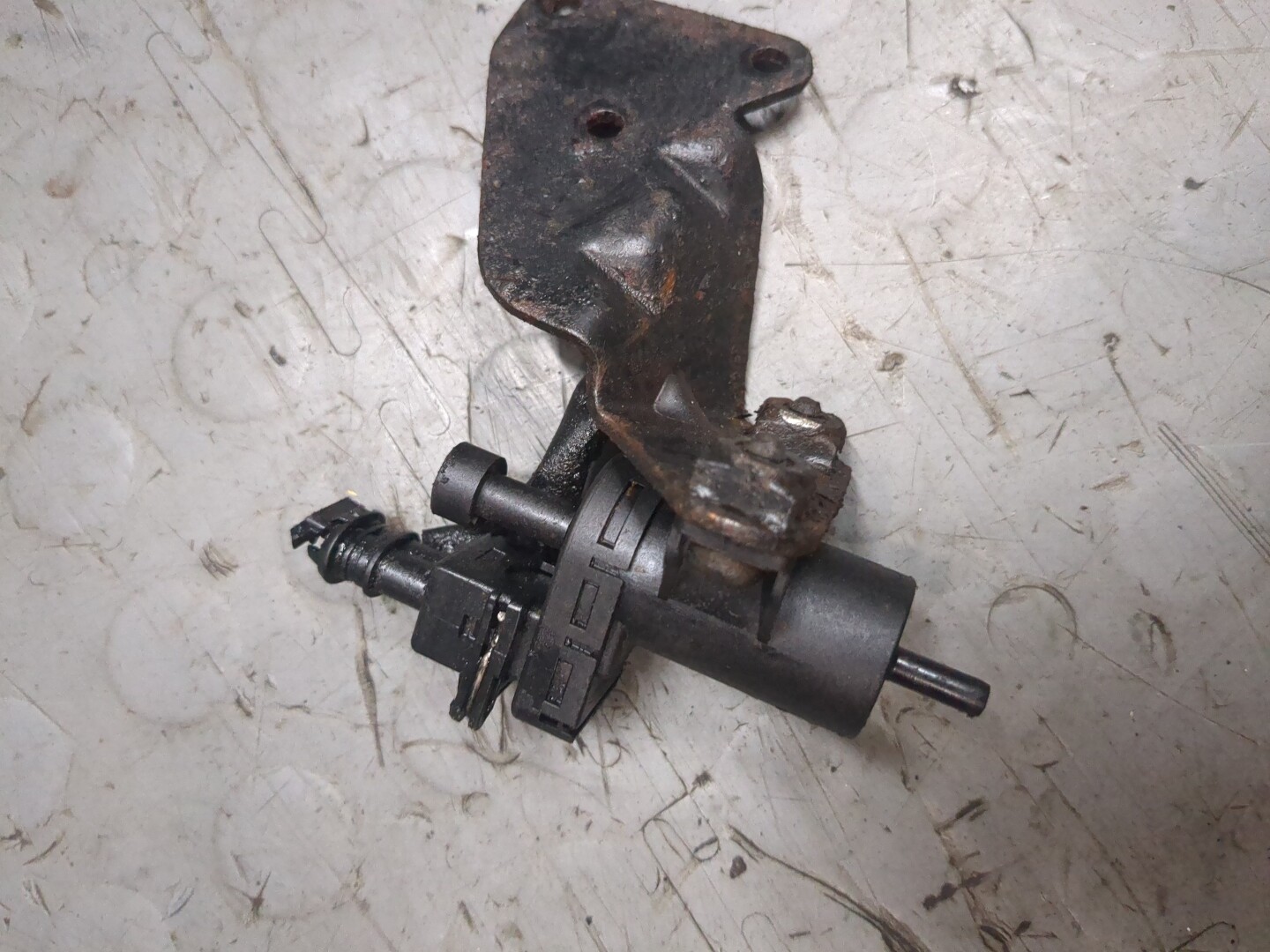 Клапан электромагнитный