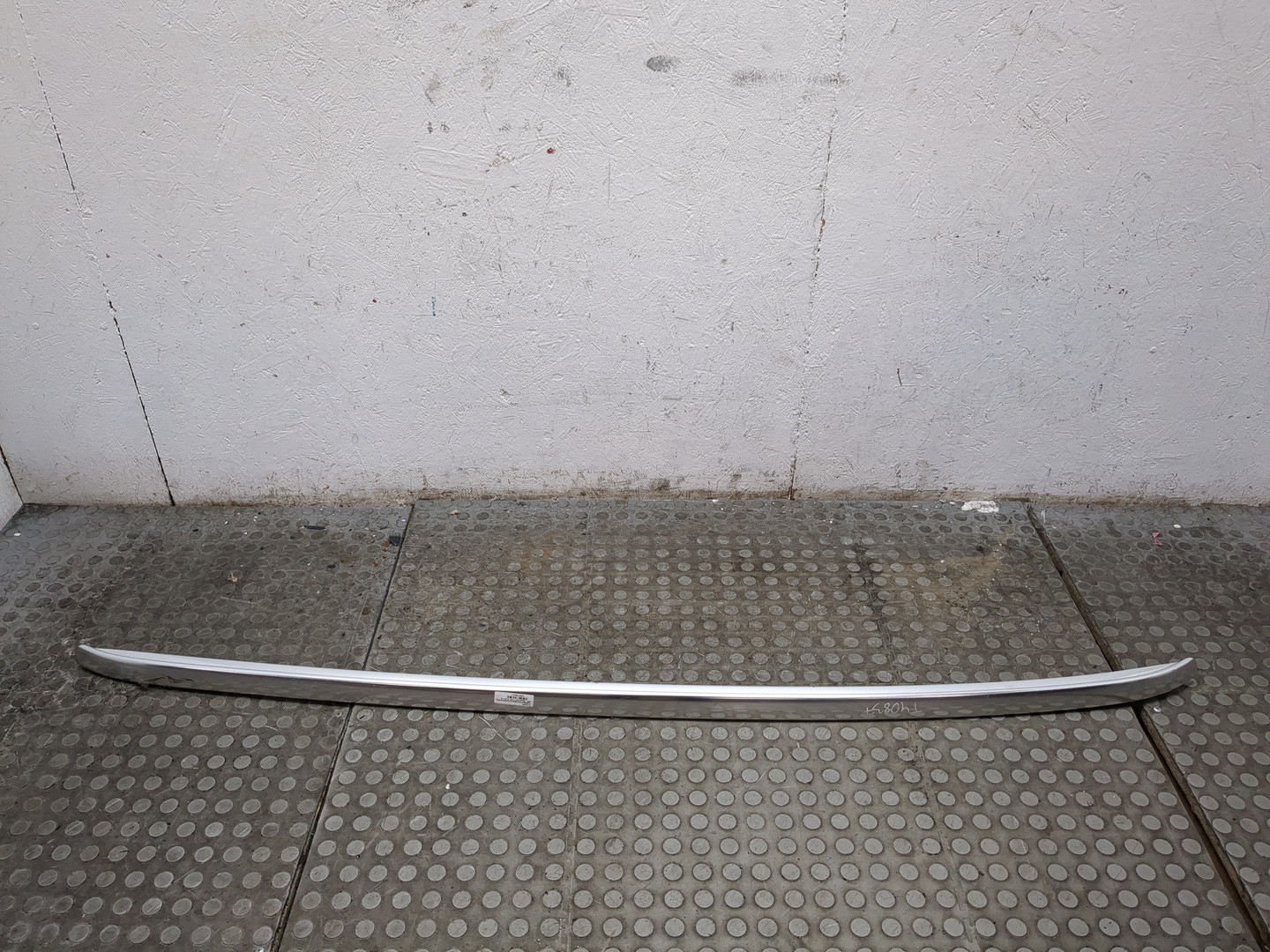 Рейлинг (релинг) левый (планка на крышу)