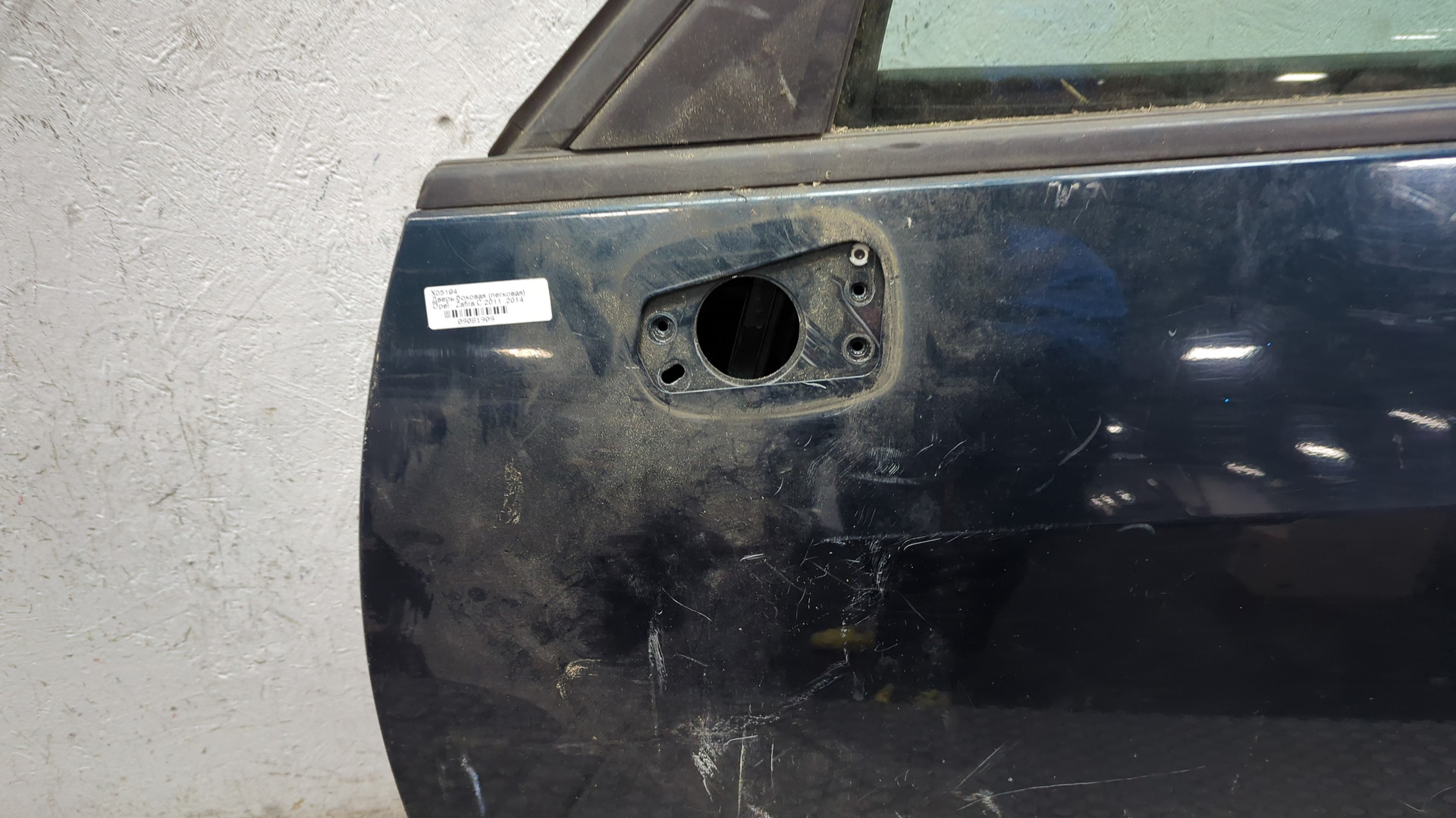 Дверь передняя левая