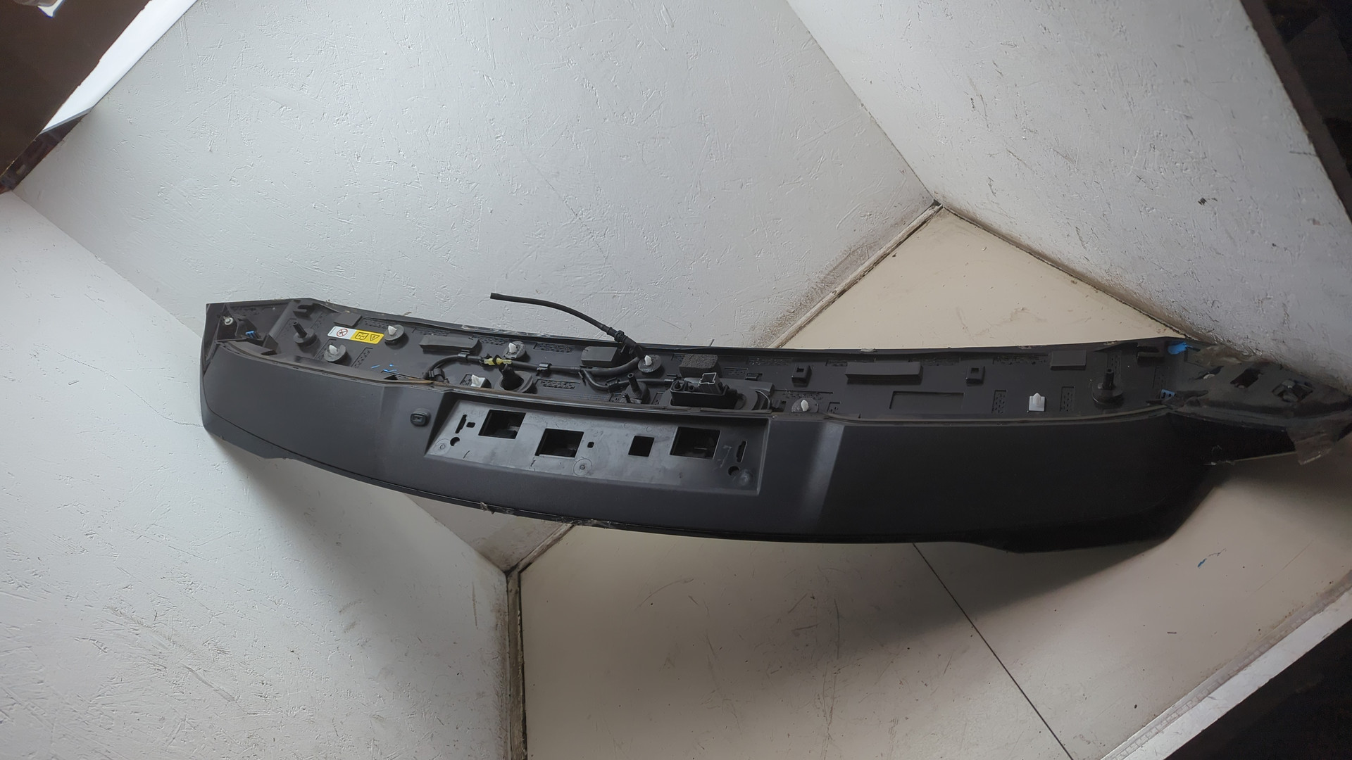 Спойлер переднего бампера