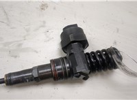  Форсунка топливная Volkswagen Golf 5 2003-2009 9088406 #1