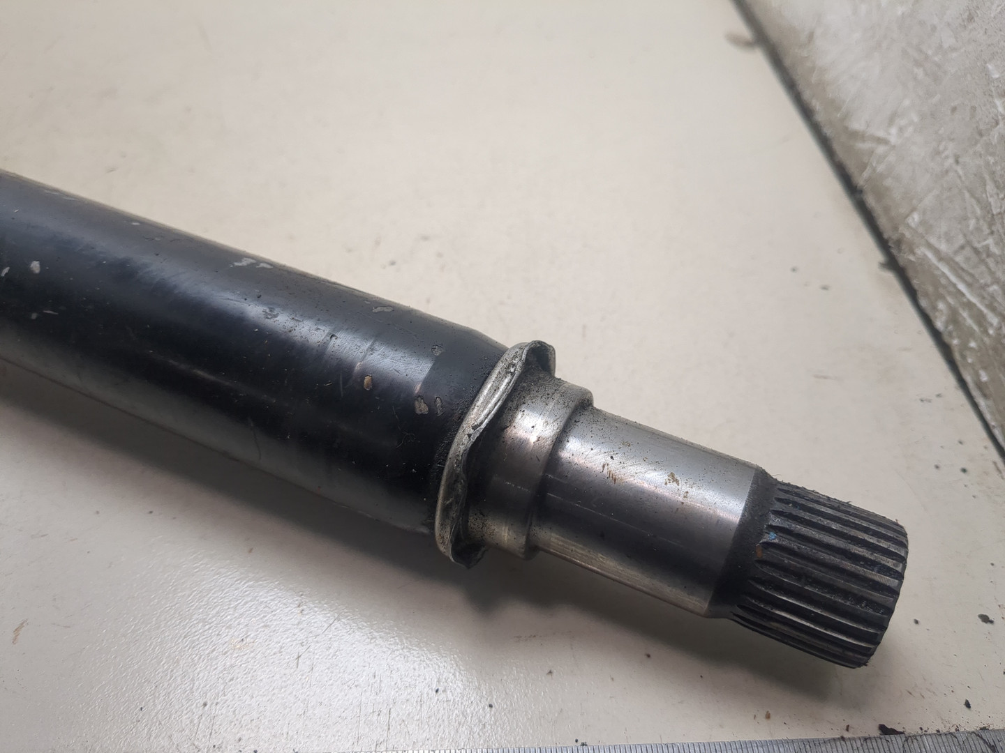 Полуось передняя правая