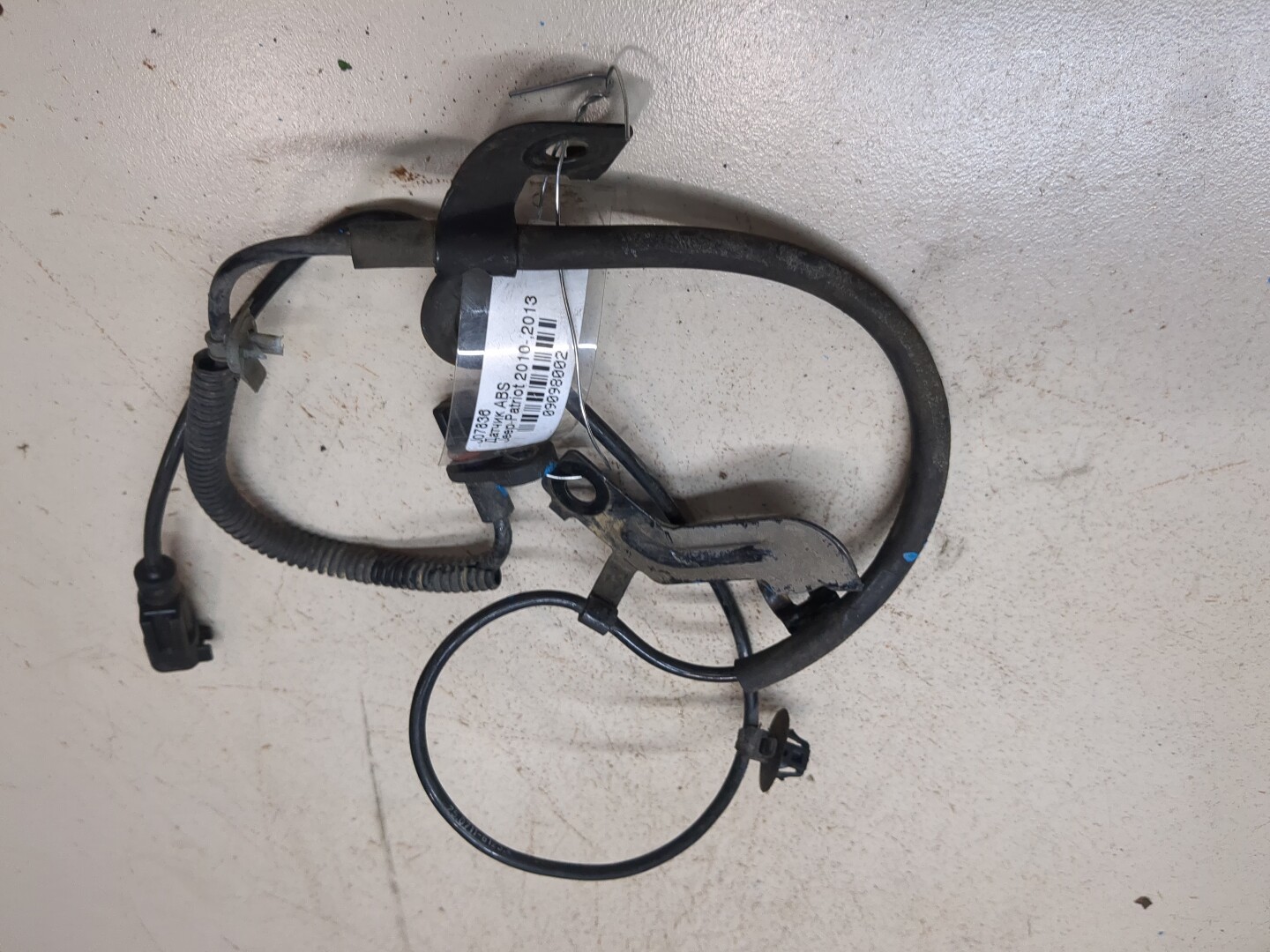 Датчик ABS задний