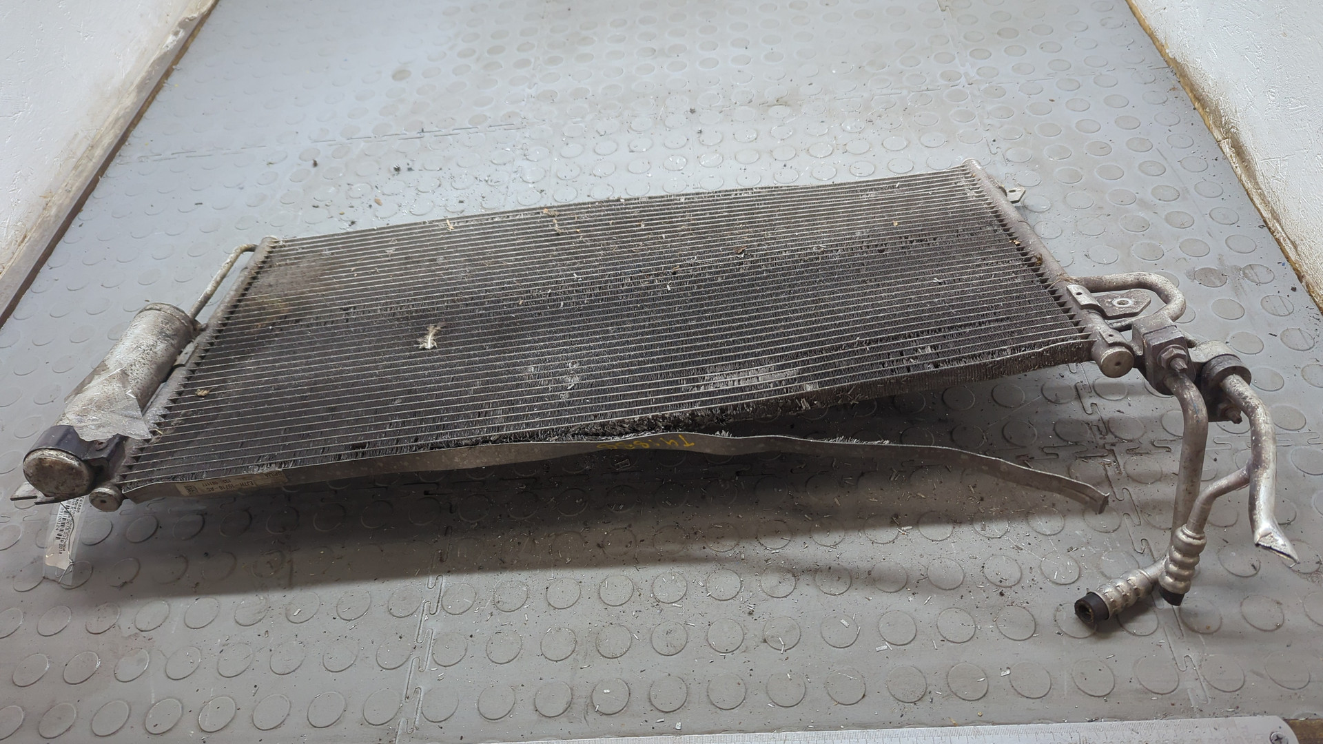 Радиатор кондиционера / конденсер