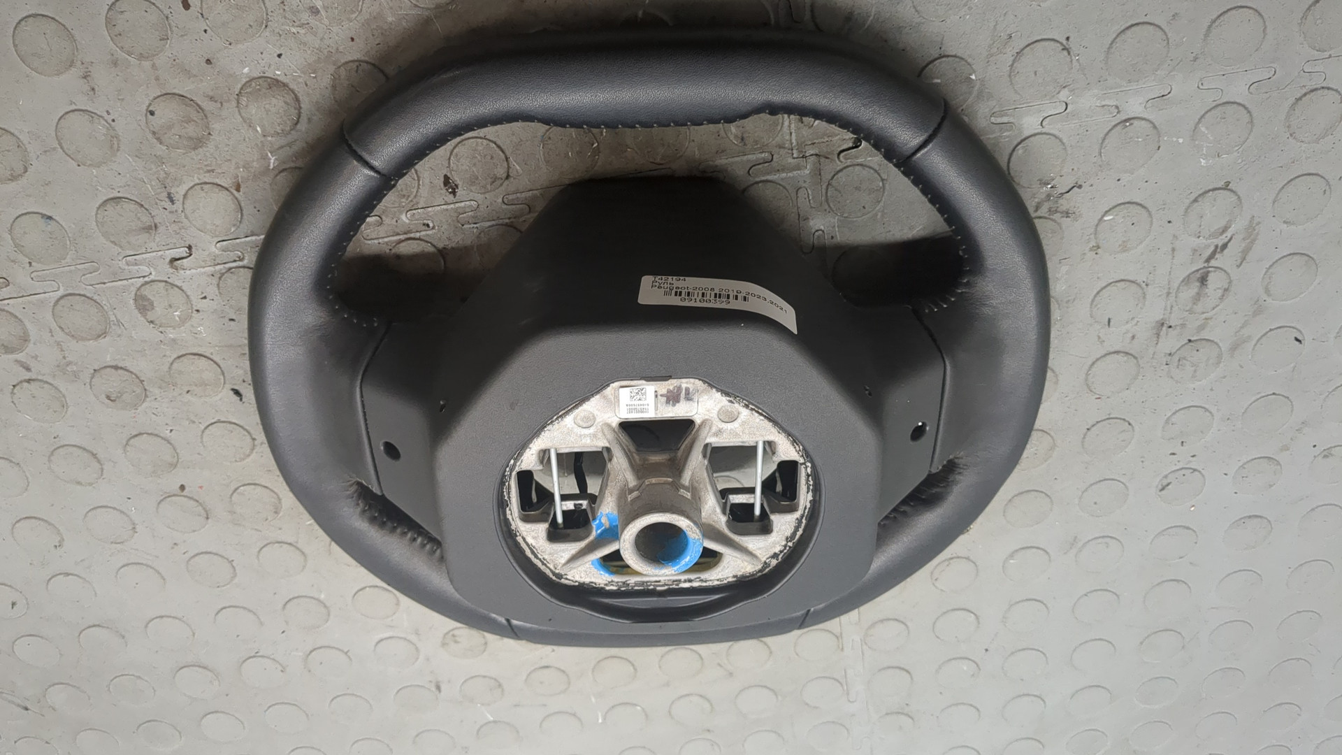 Рулевое колесо (руль)