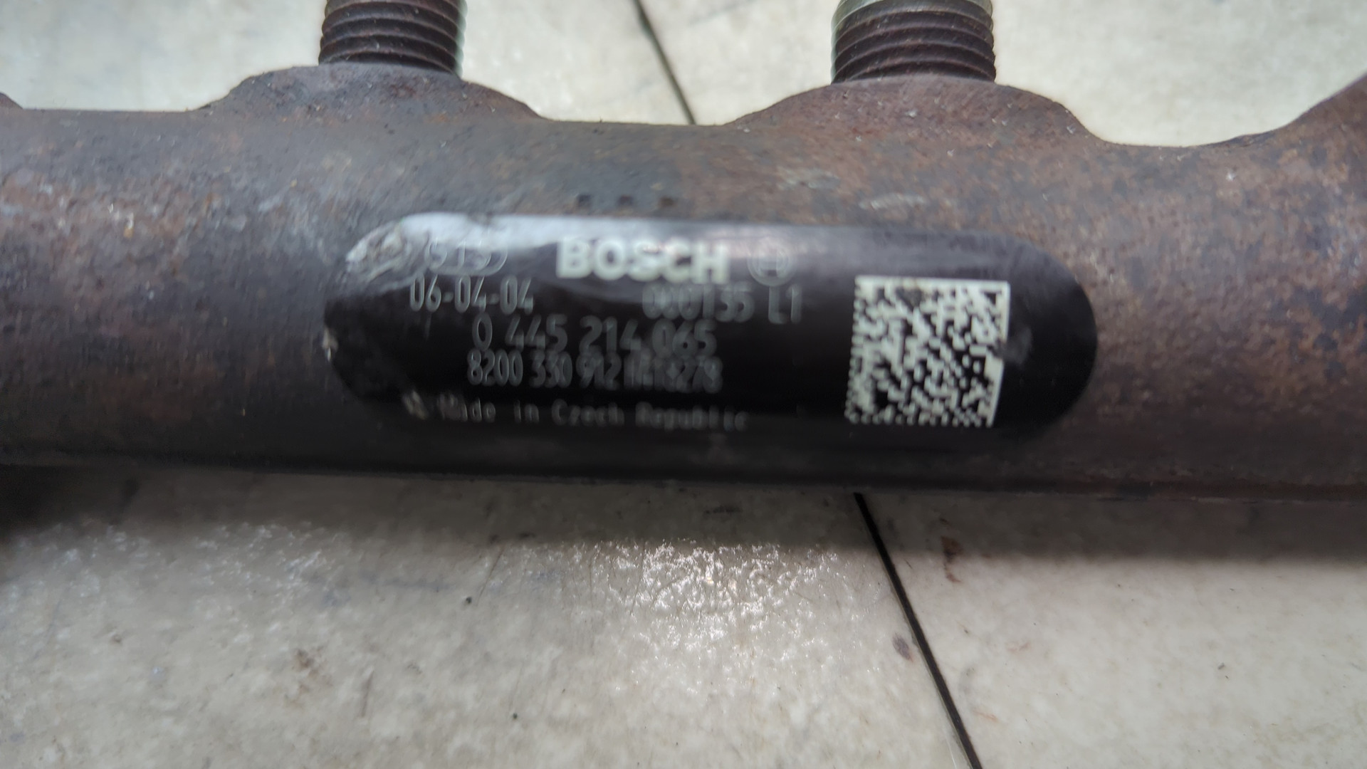 Рейка топливная (рампа)