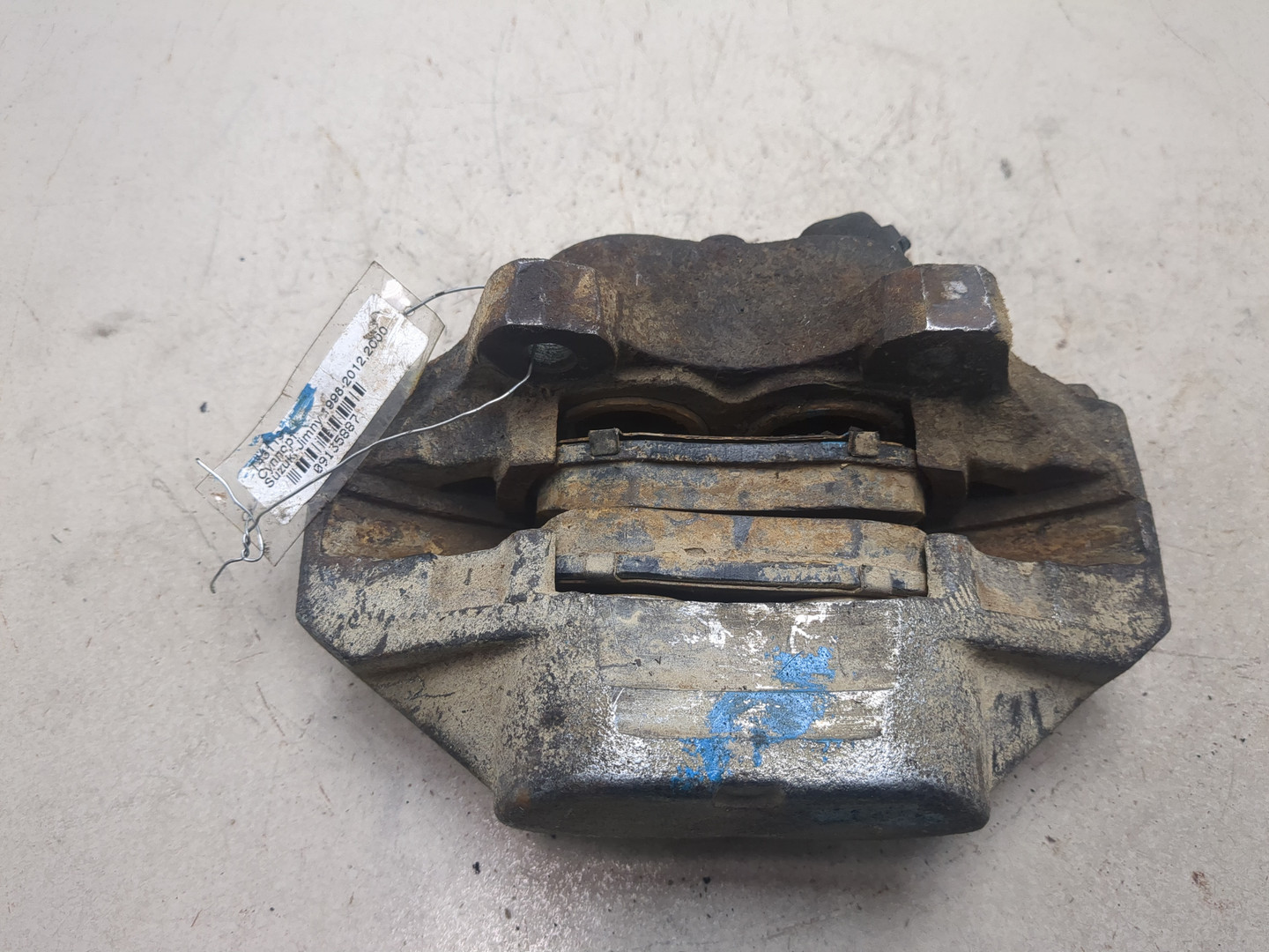 Суппорт передний левый