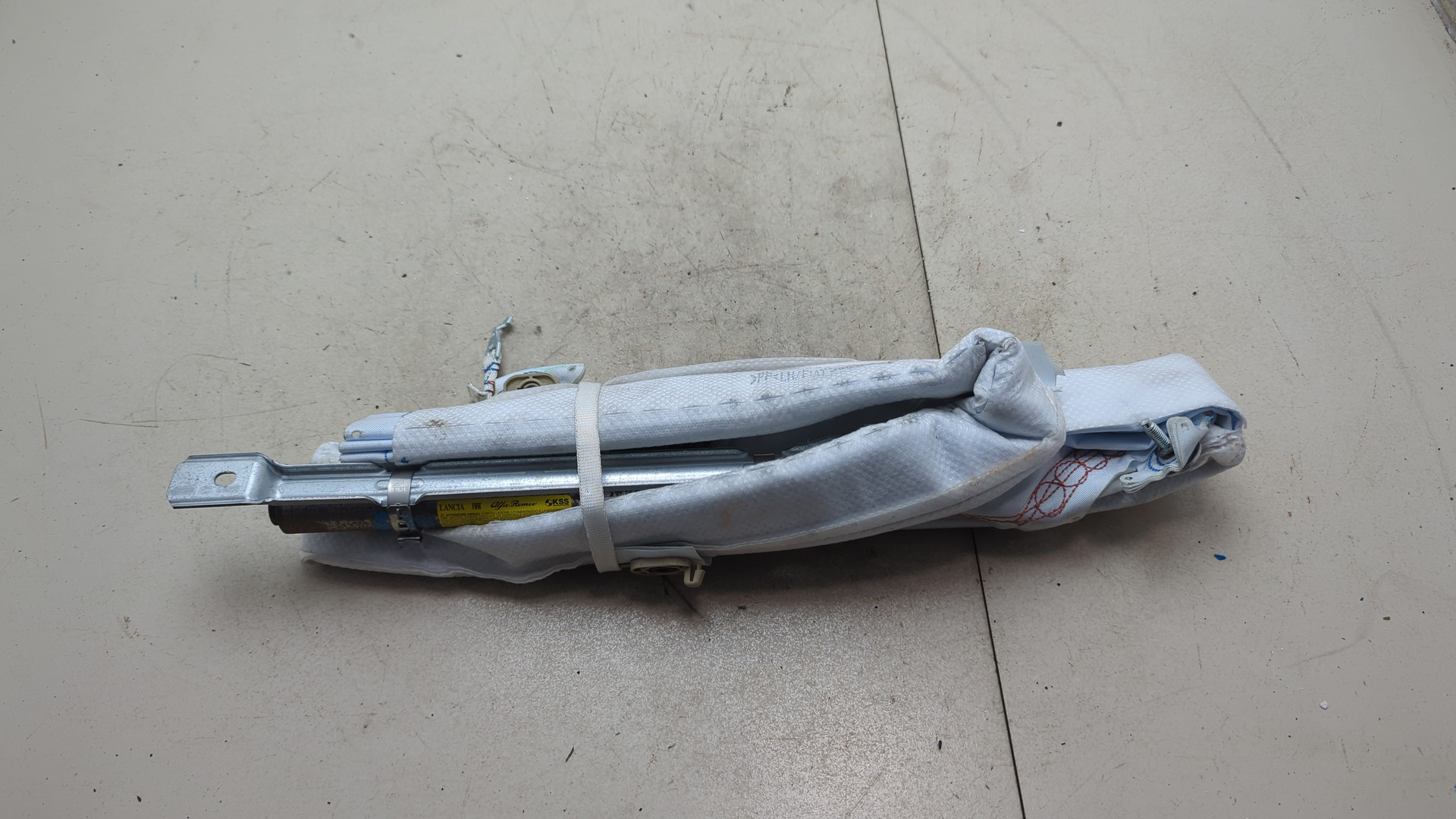 Подушка безопасности боковая (шторка)