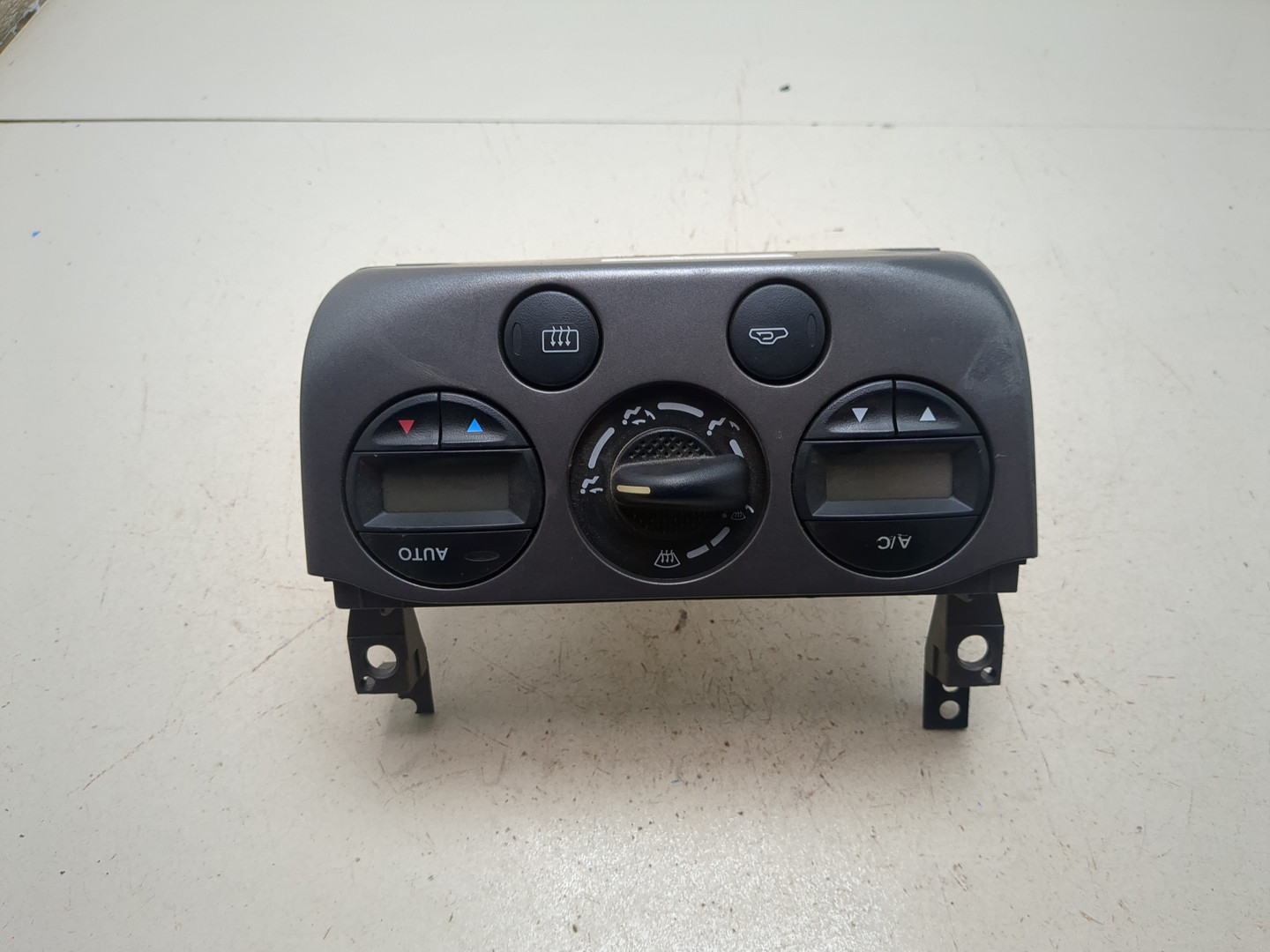 Переключатель отопителя