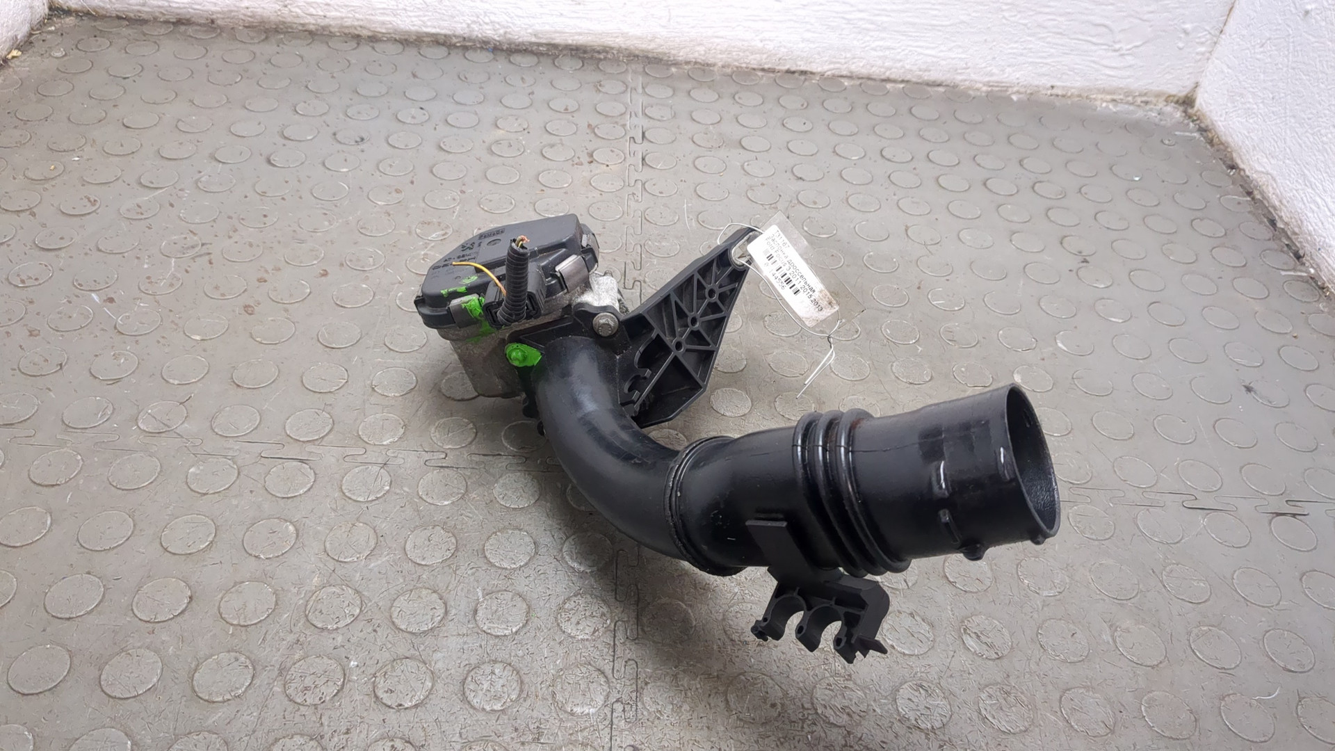 Заслонка дроссельная электрическая