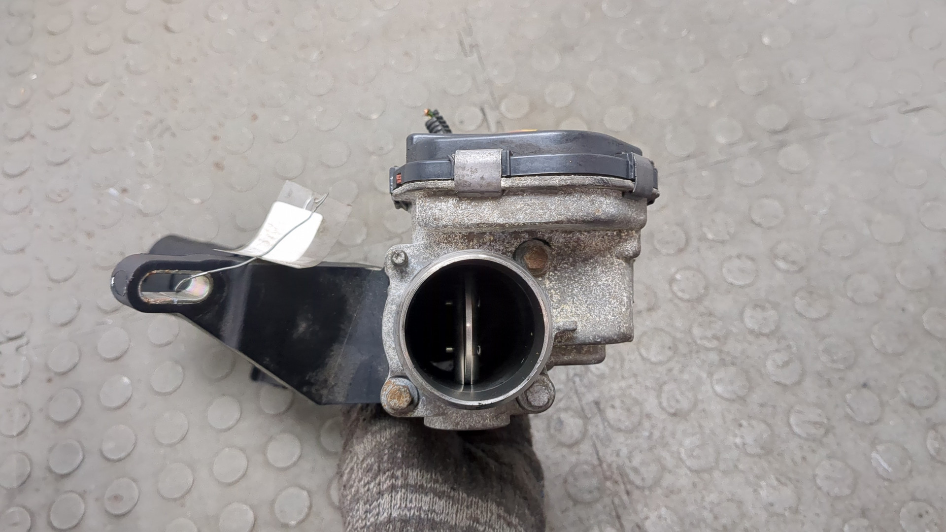 Заслонка дроссельная электрическая