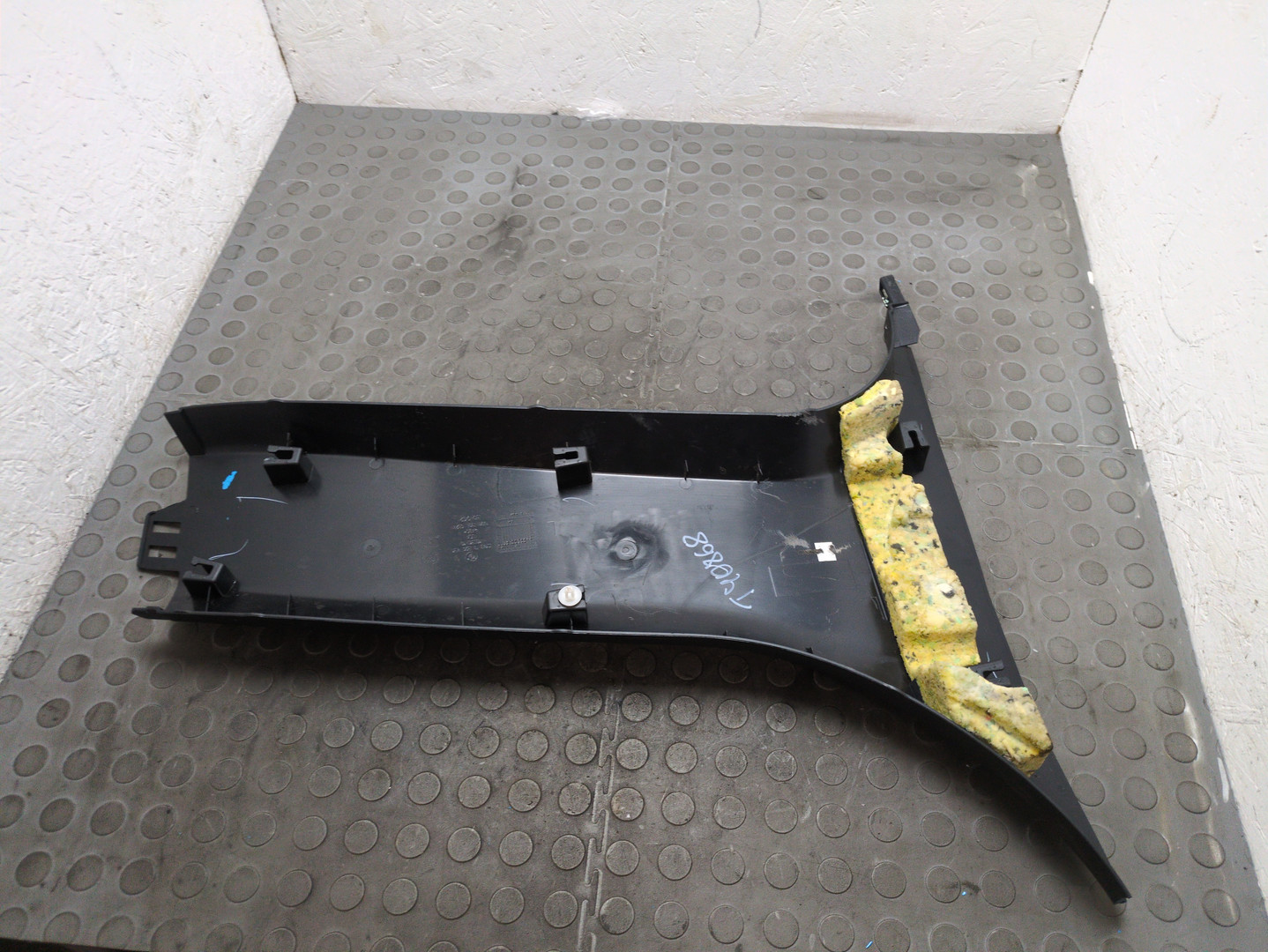 Обшивка стойки