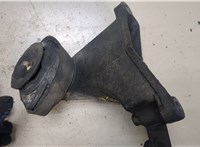 8D0399114S Подушка крепления КПП Volkswagen Passat 5 1996-2000 9161658 #3