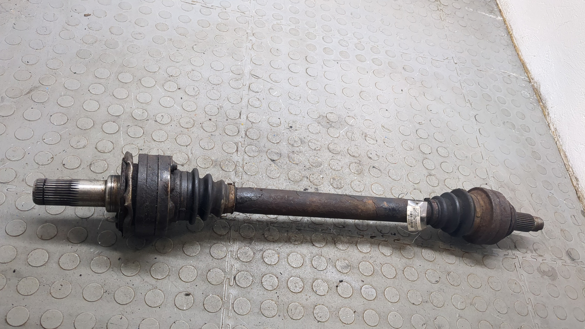 Полуось задняя