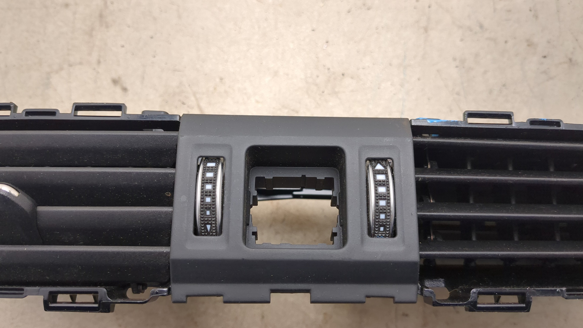 Дефлектор воздушный