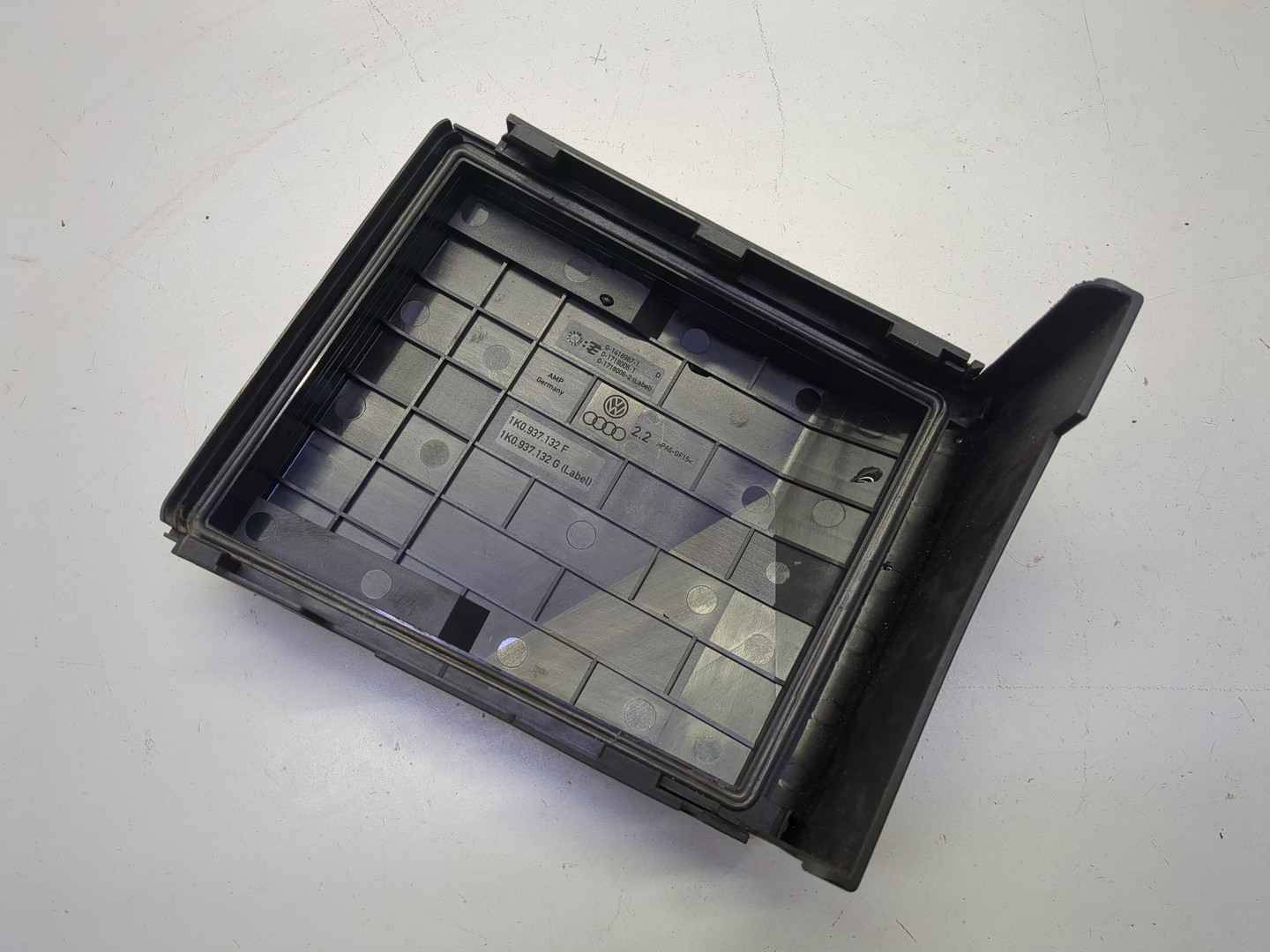 Корпус блока предохранителей