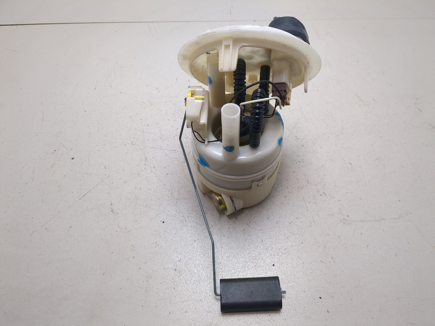 Насос топливный электрический