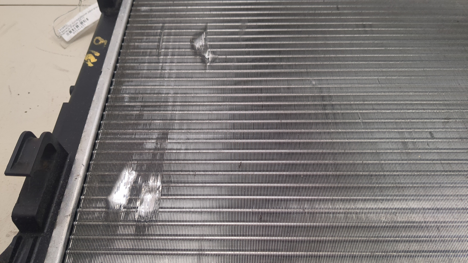 Радиатор охлаждения двигателя основной