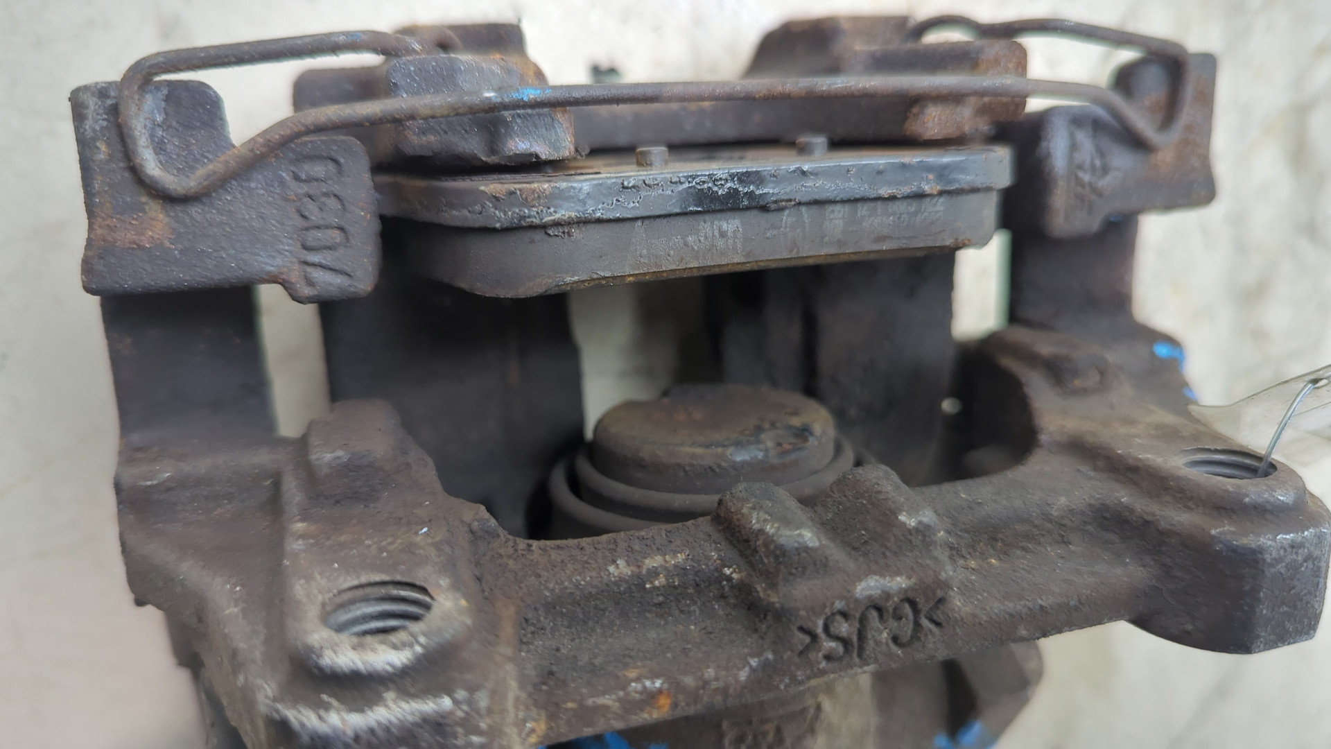 Суппорт задний правый