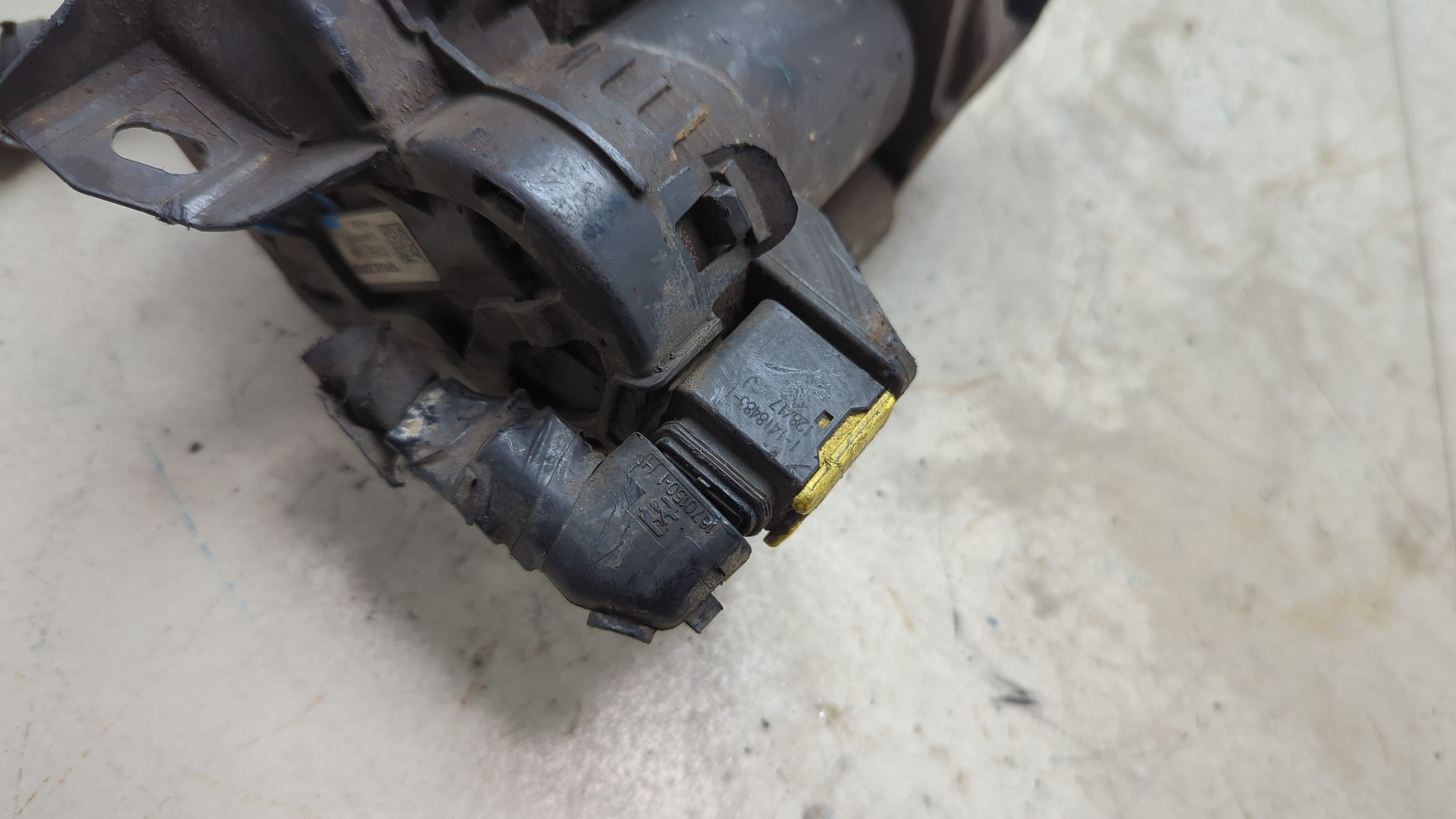 Суппорт задний левый