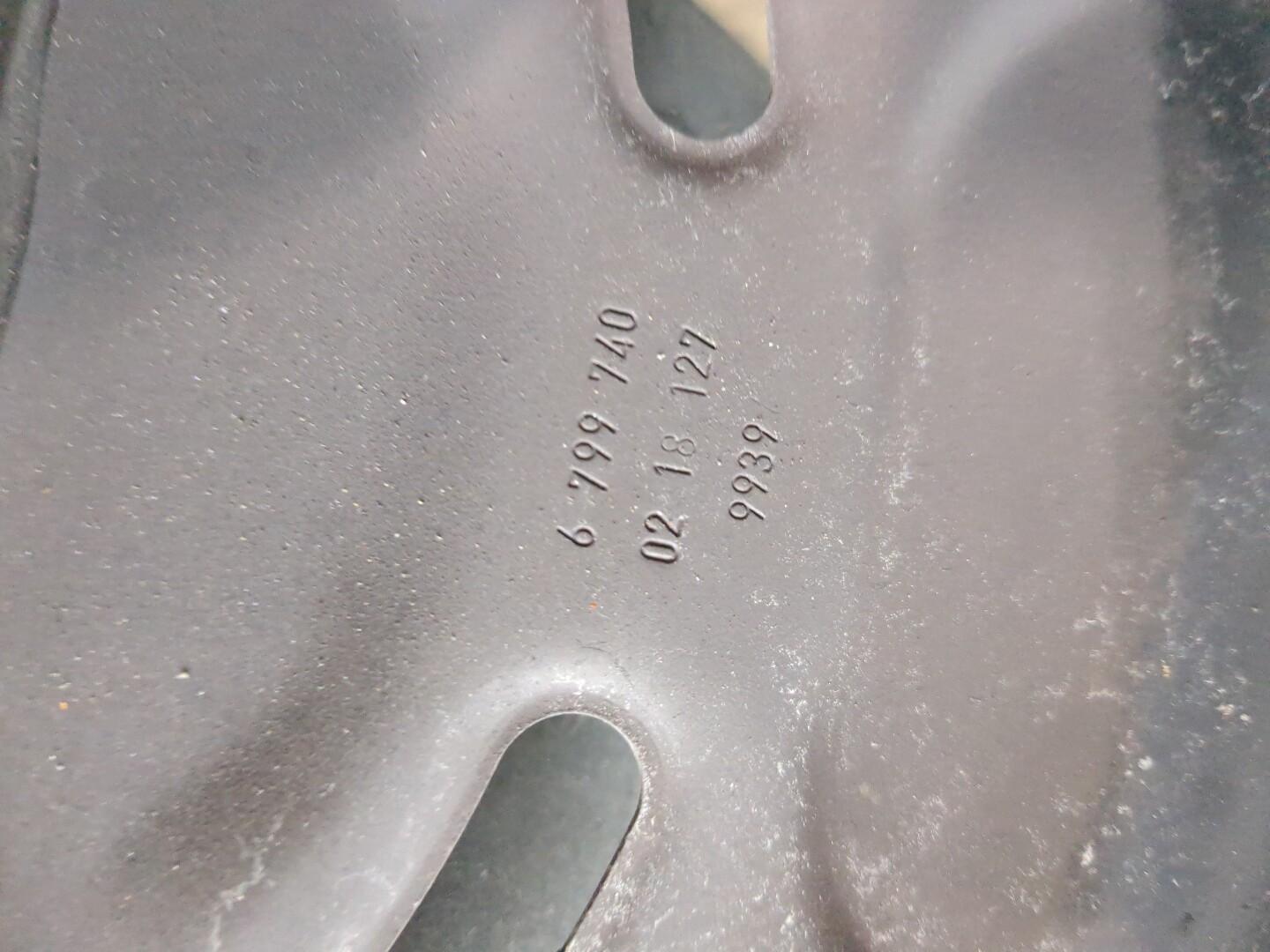 Кулак поворотный задний правый