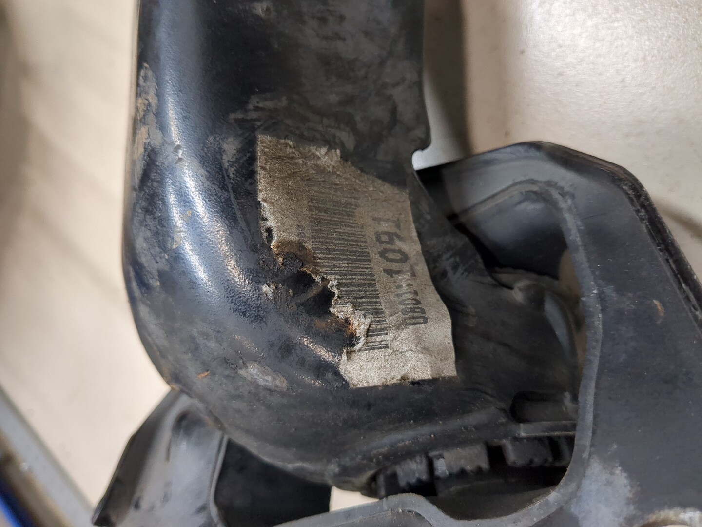 Кулак поворотный задний правый