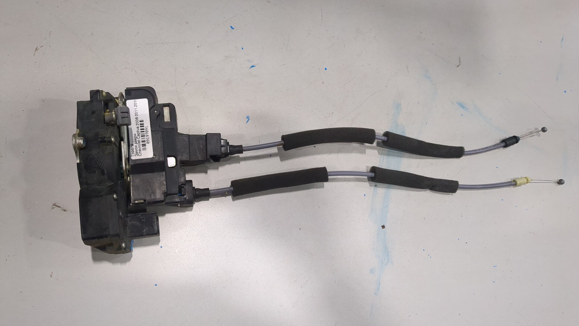 Замок двери задней левой