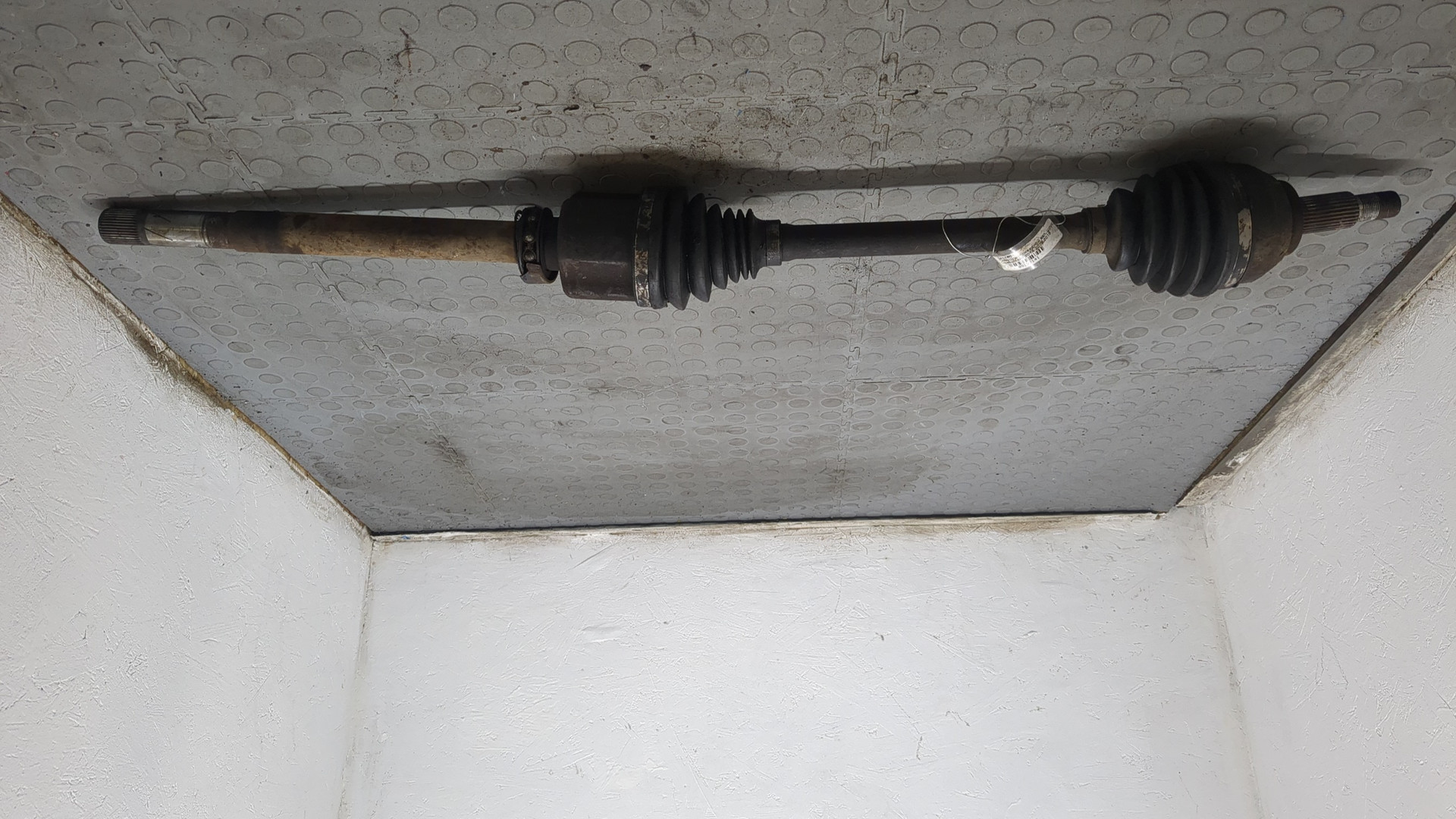 Полуось передняя правая