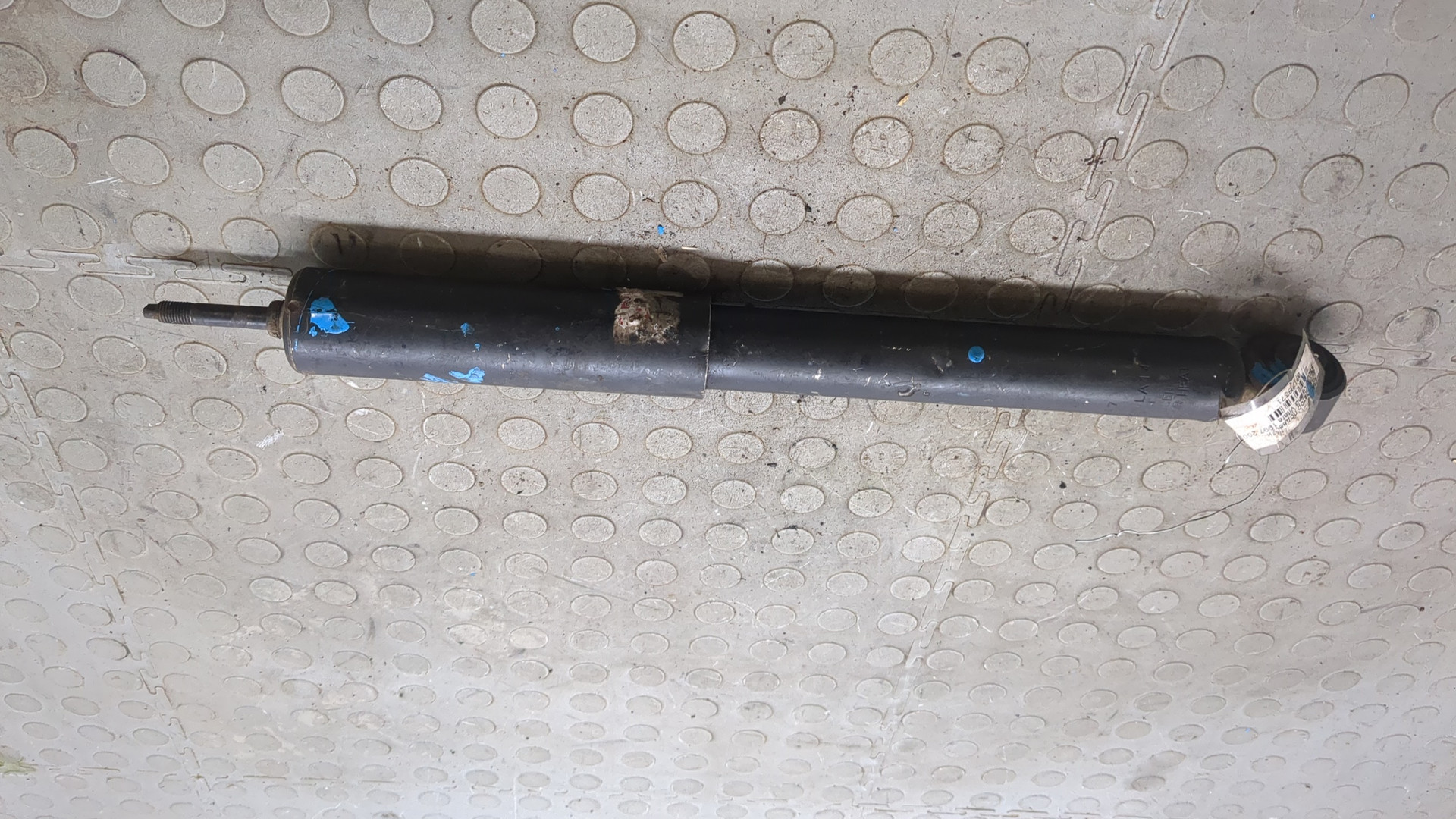 Амортизатор задний (стойка)