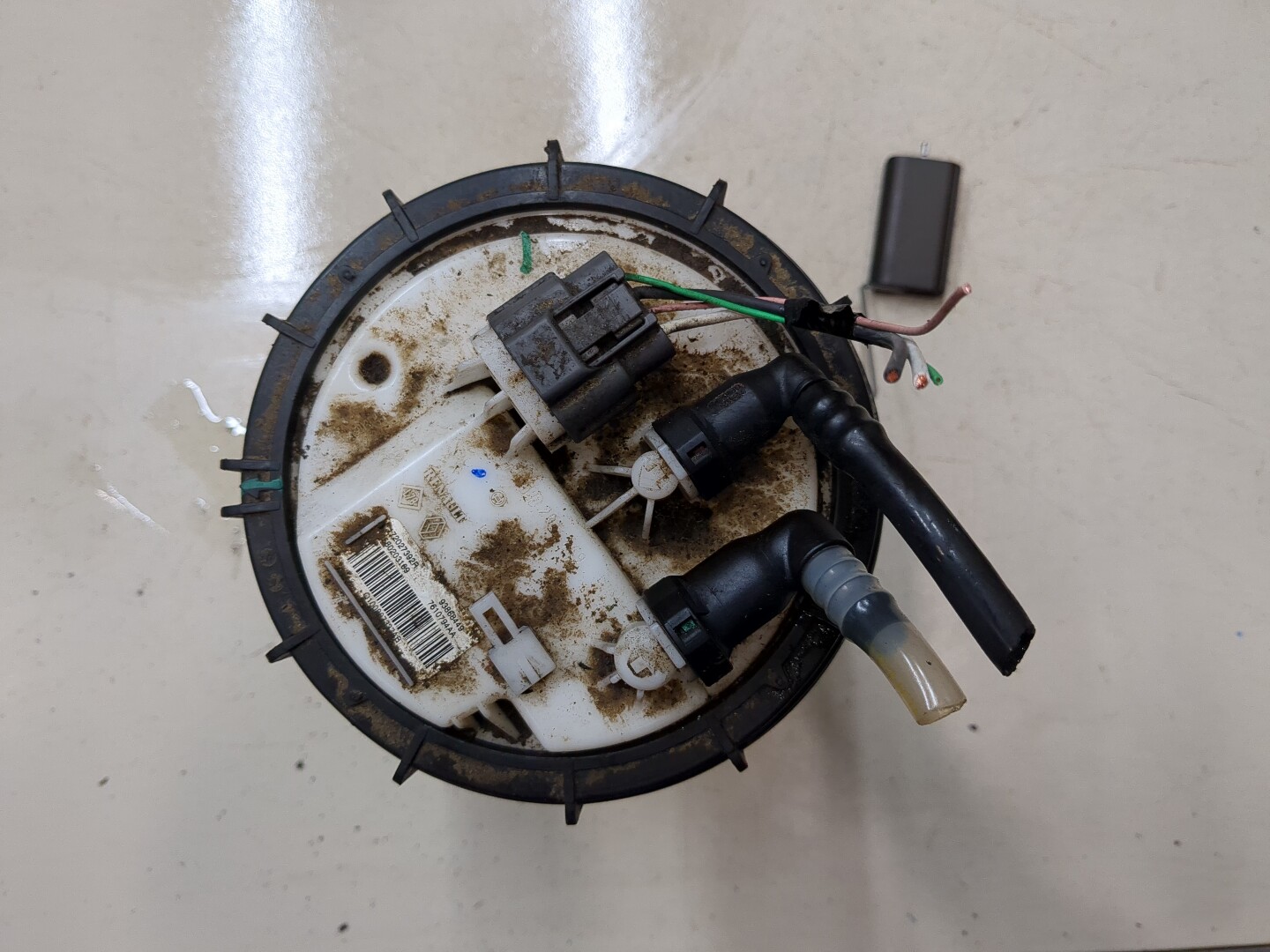 Насос топливный электрический