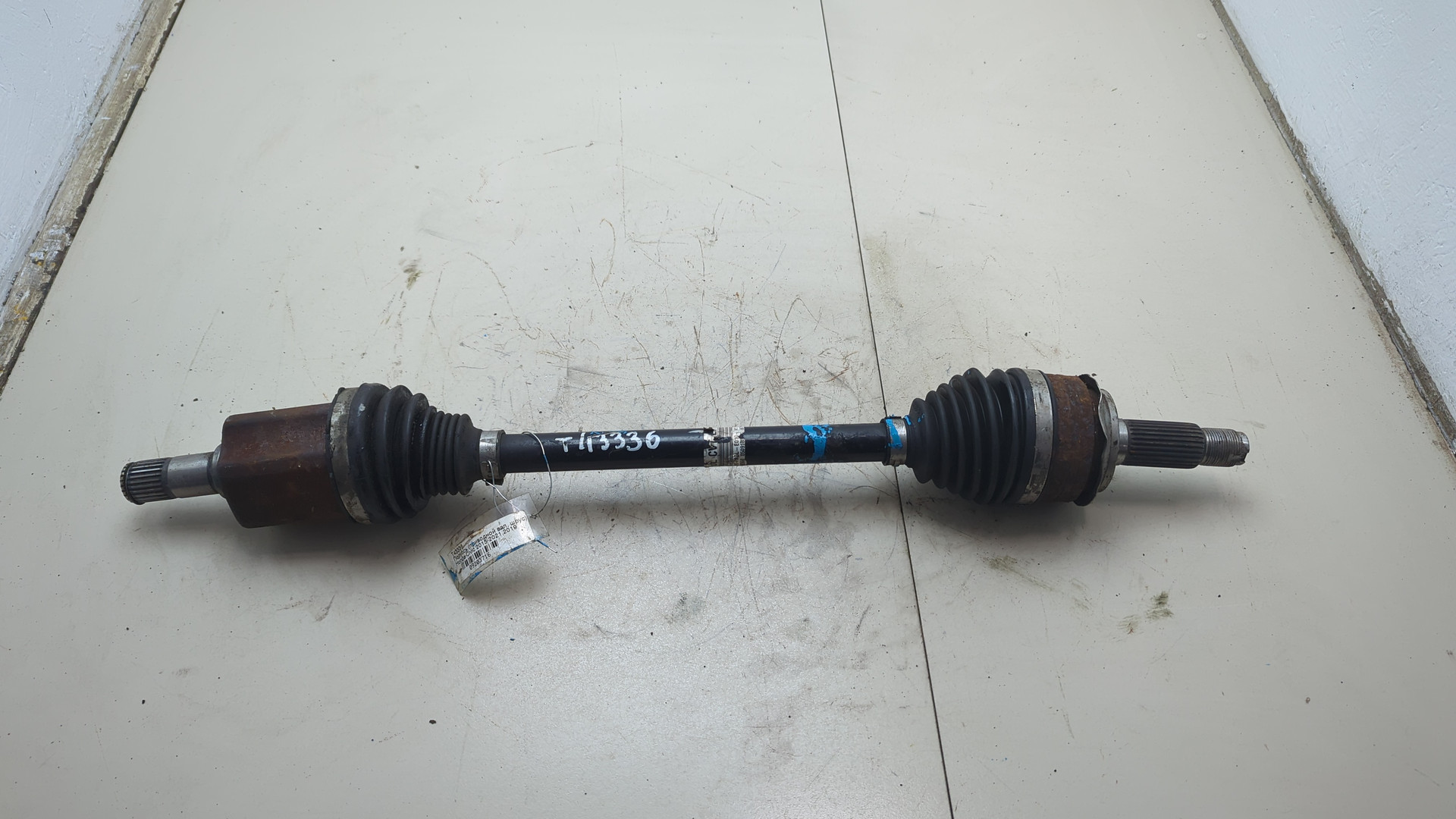 Полуось передняя левая