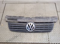 7H0853653 Решетка радиатора Volkswagen Transporter 5 2003-2009 9210657 #1