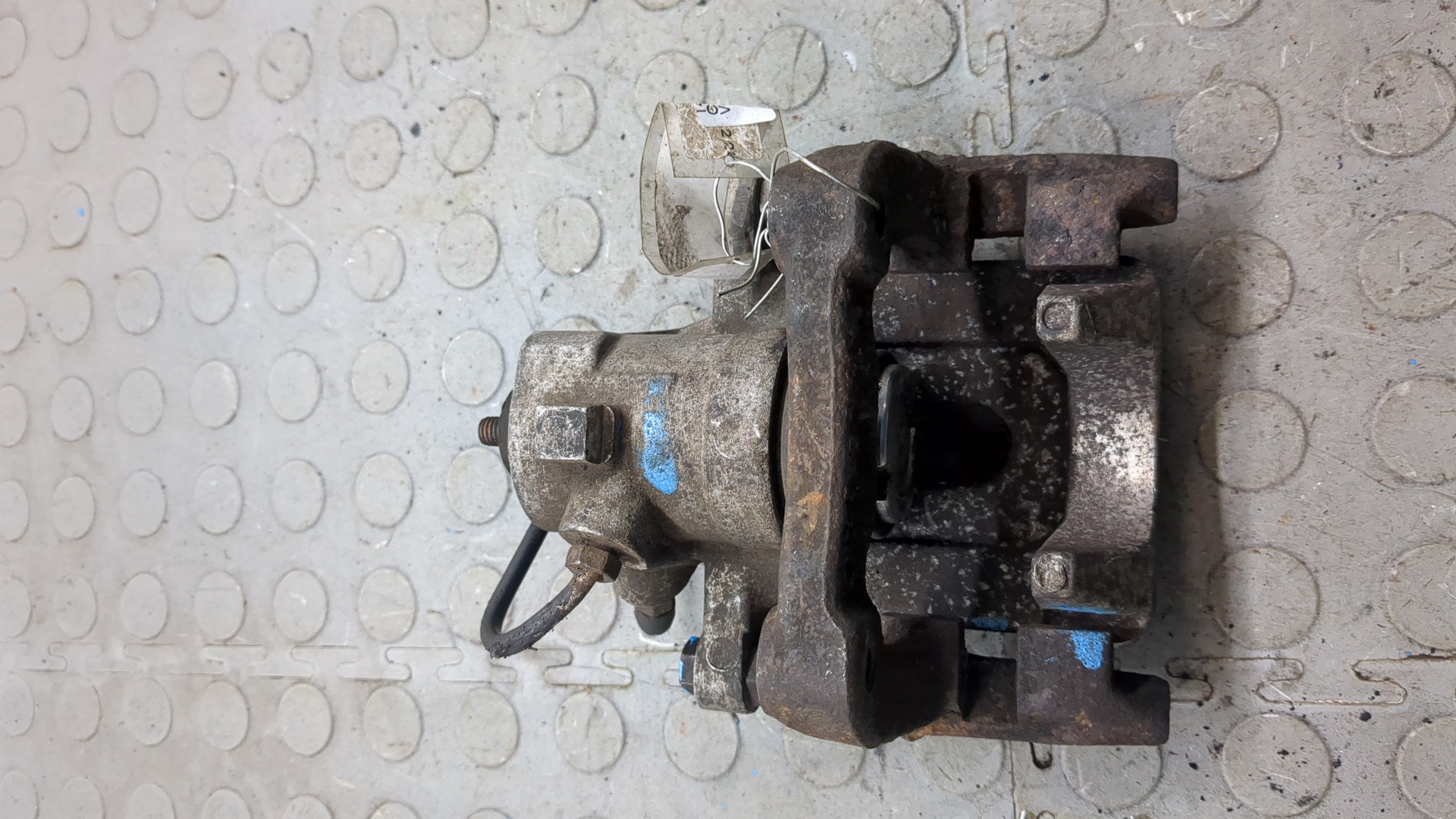 Суппорт задний правый