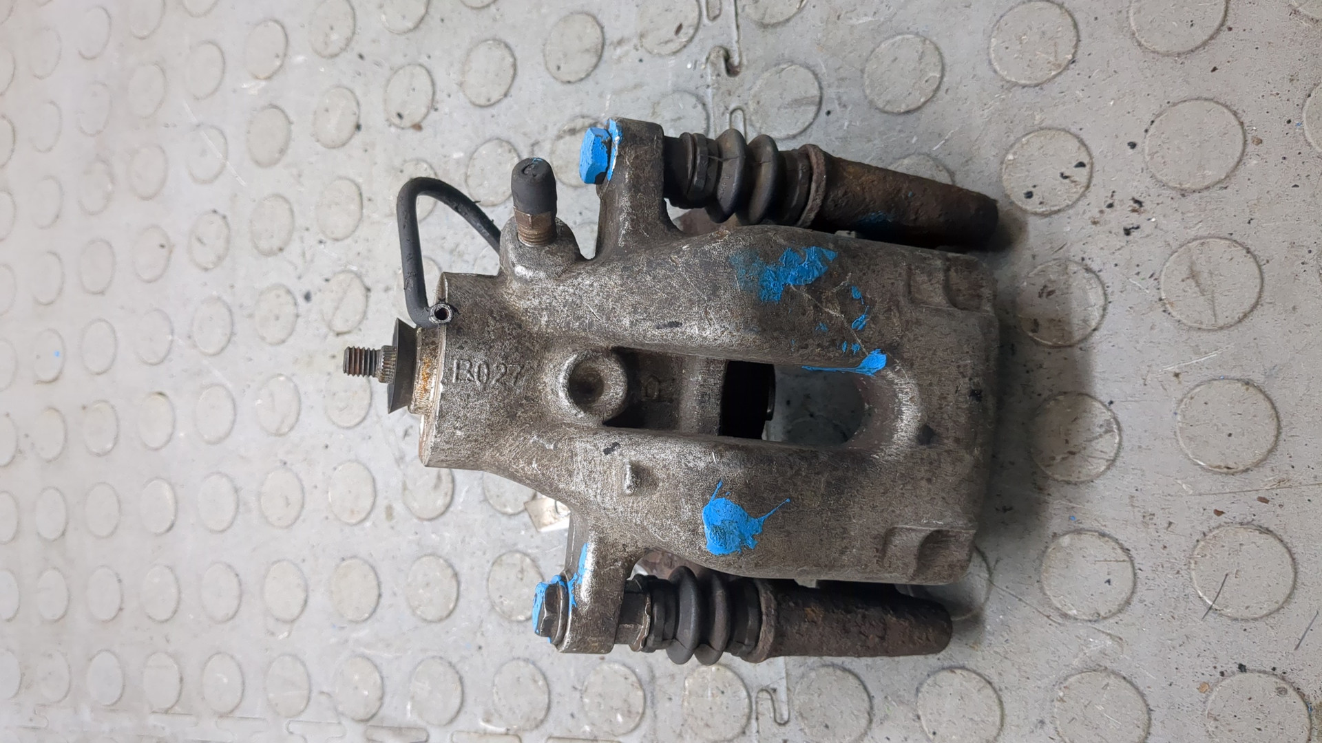 Суппорт задний правый