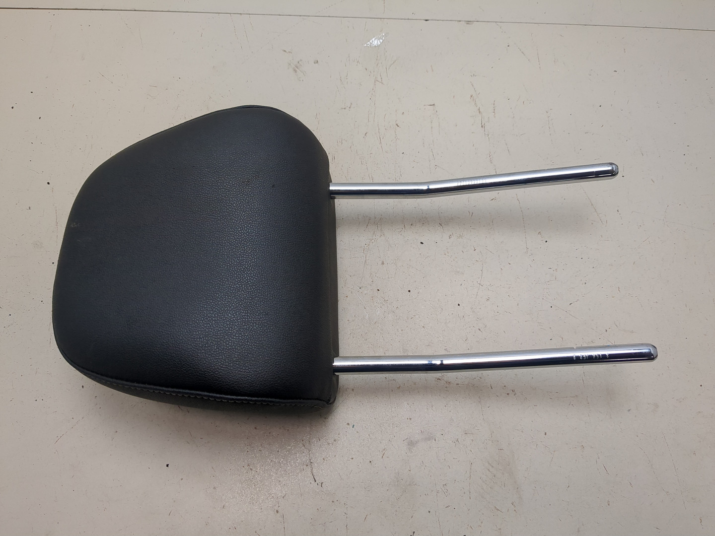 Подголовник сиденья