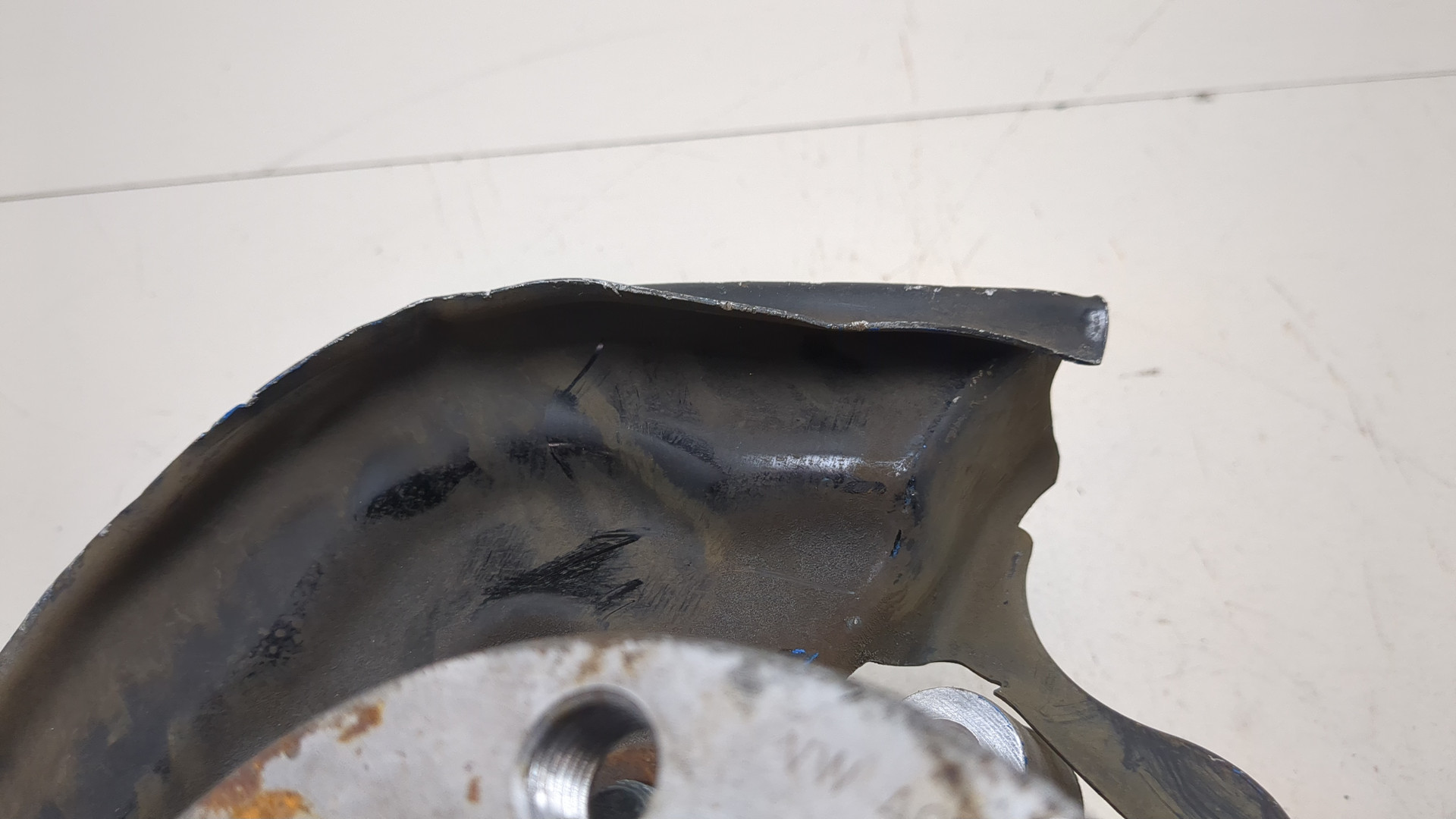 Кулак поворотный задний правый