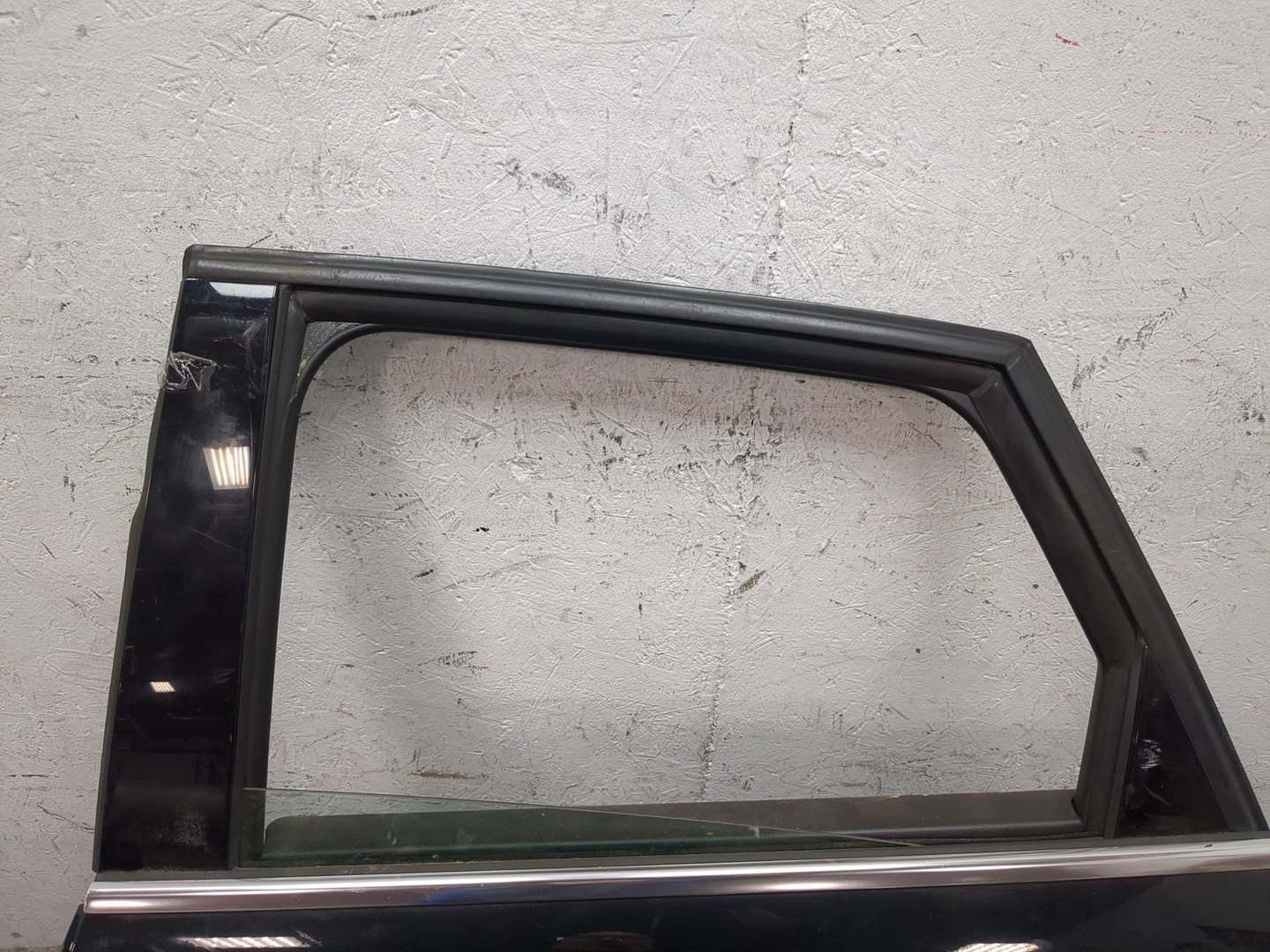 Дверь задняя левая