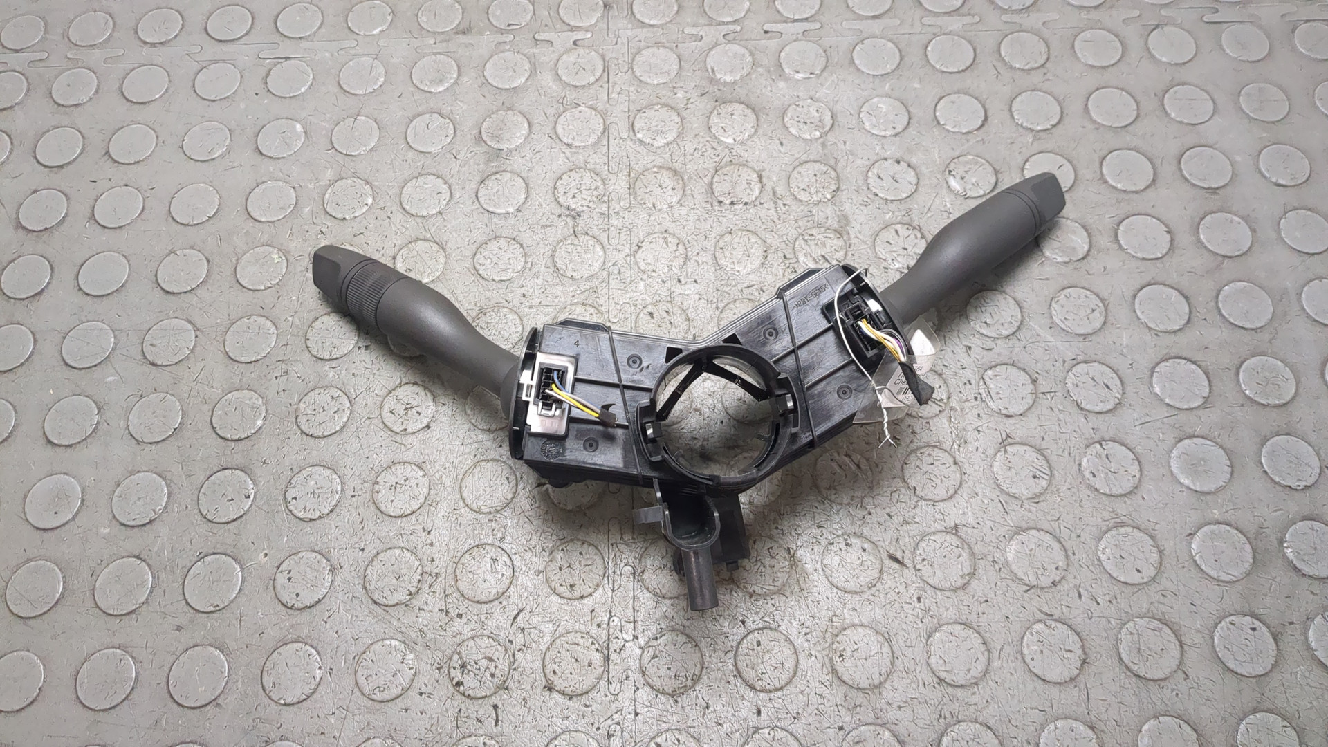 Переключатель подрулевой